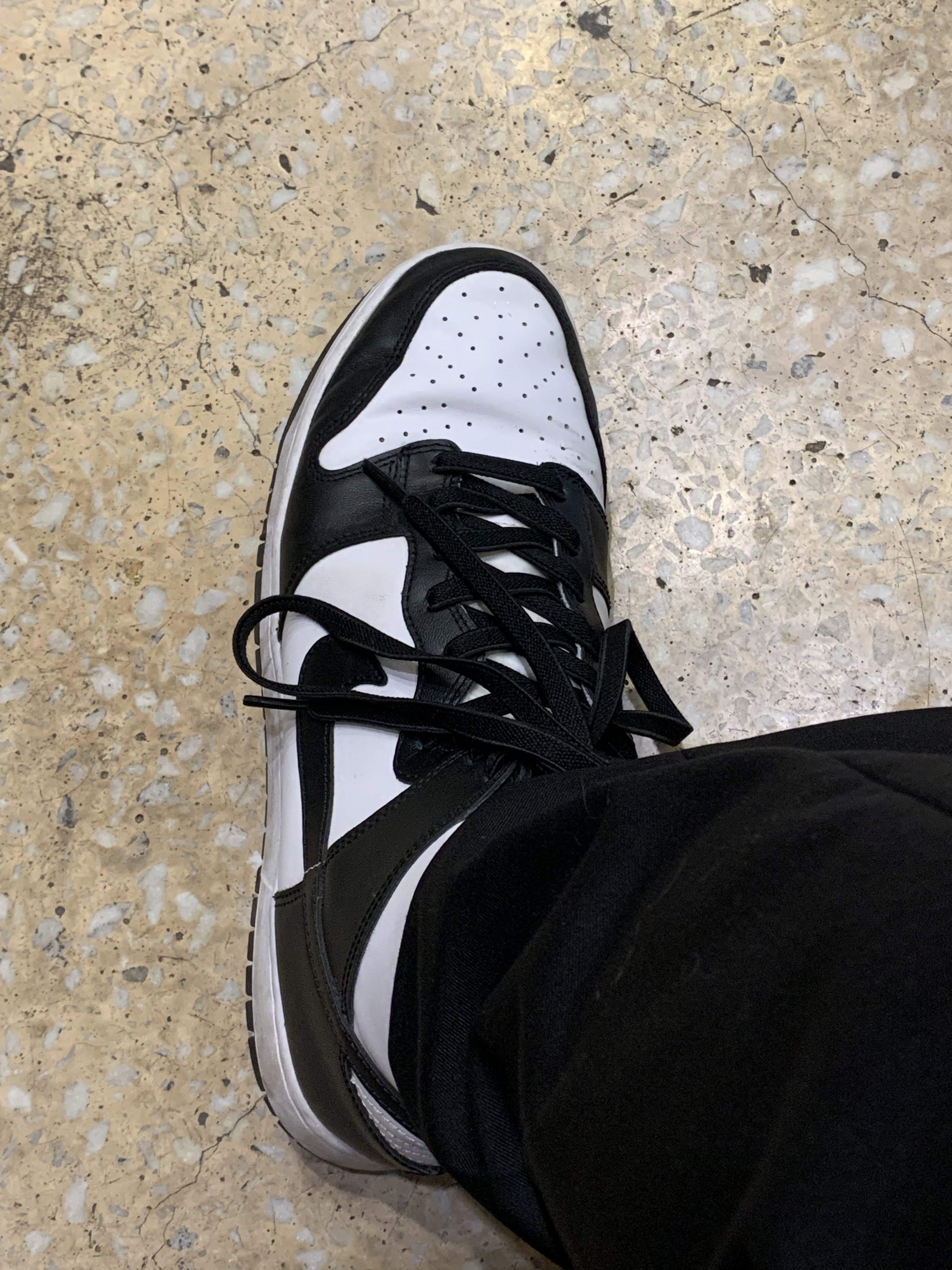 Nike Dunk High Retro Championship White 착용 스타일