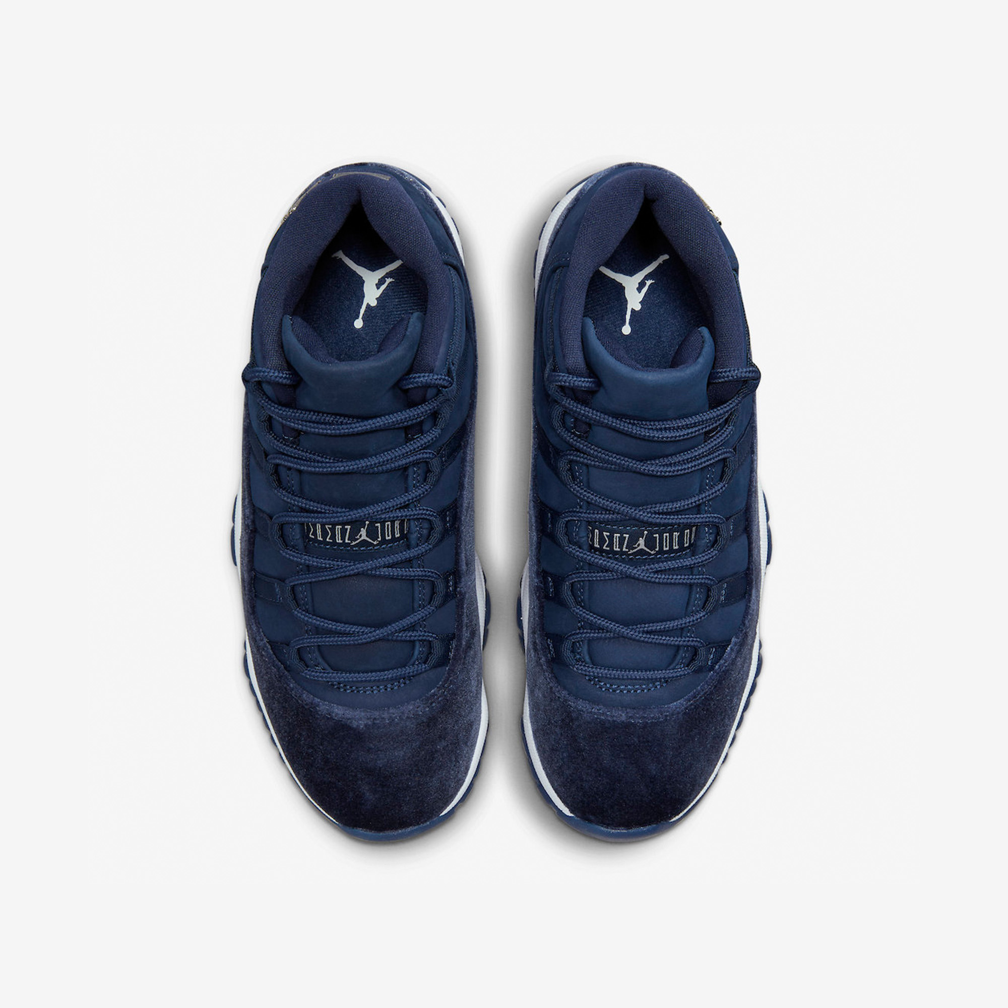 (W) Jordan 11 Retro Midnight Navy 착용 스타일 - 4