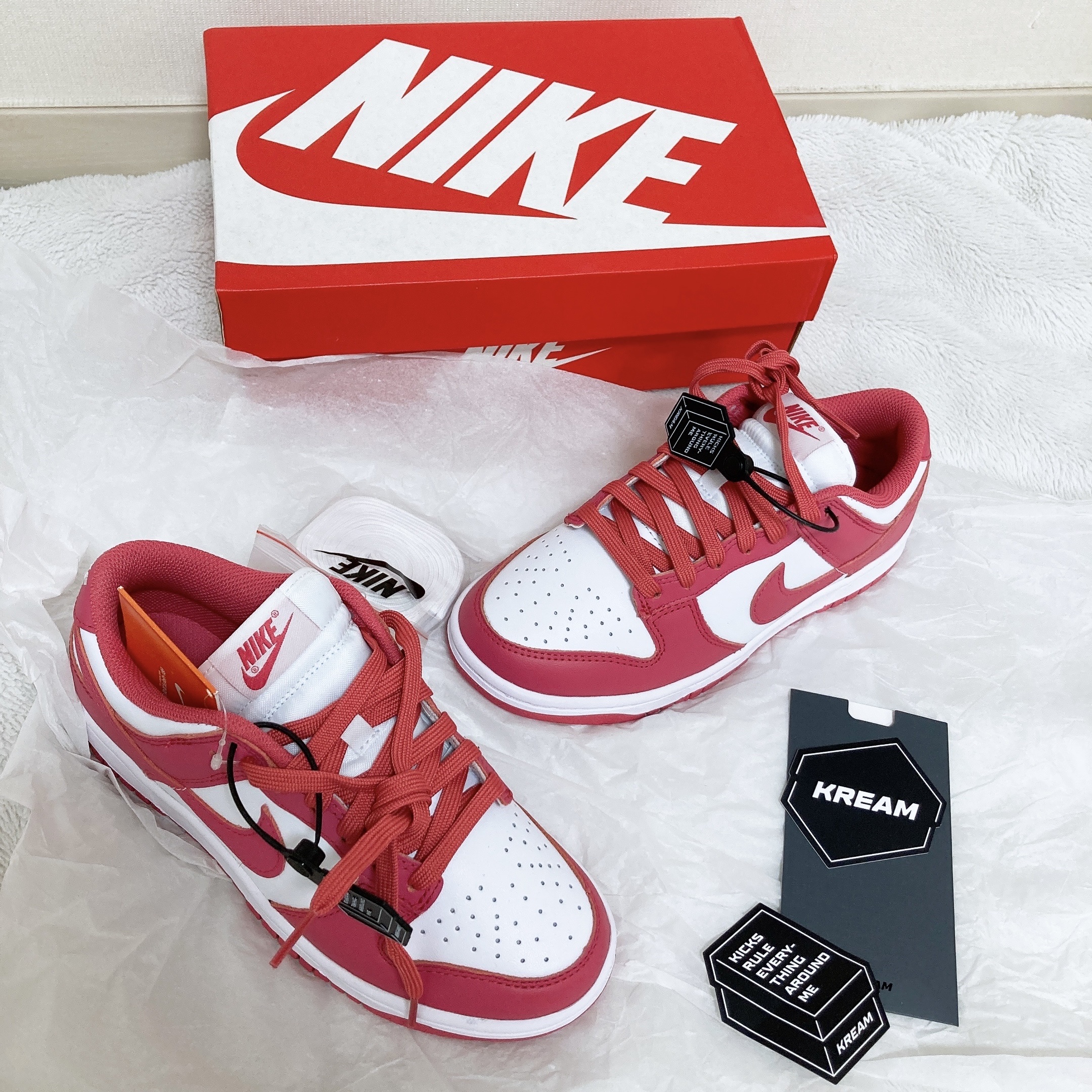 (W) Nike Dunk Low Archeo Pink 착용 스타일