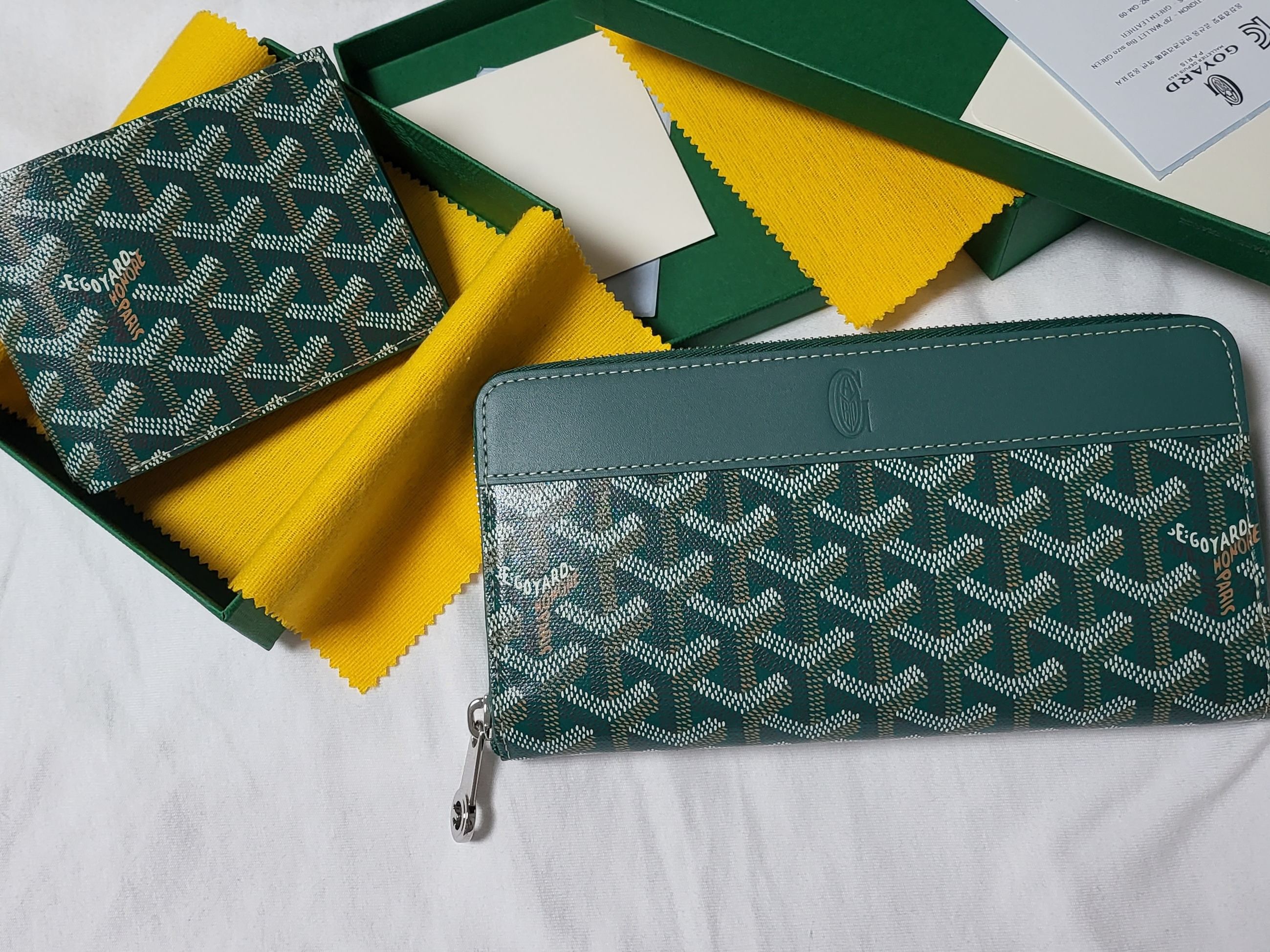 Goyard Matignon GM Wallet Green, Goyard Victoire Wallet Green 착용 스타일