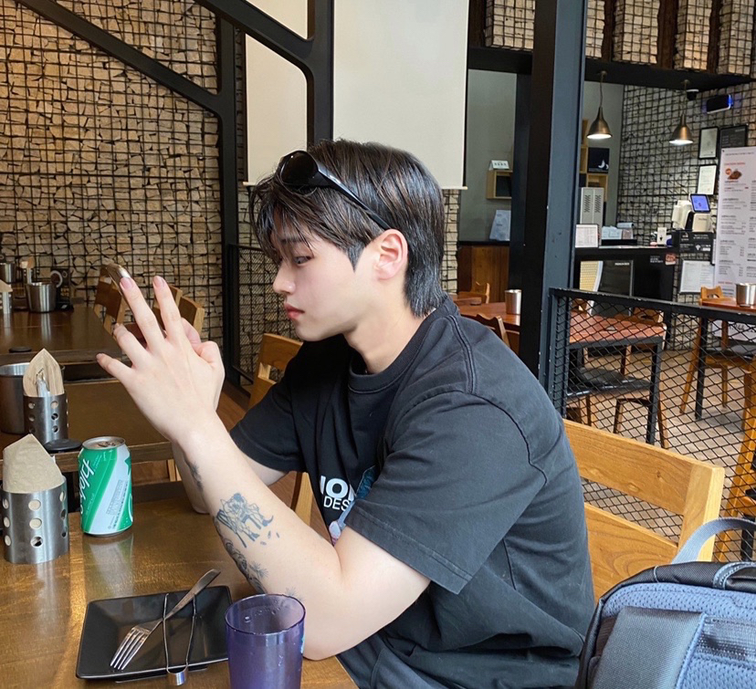 KREAM 프로필 이미지