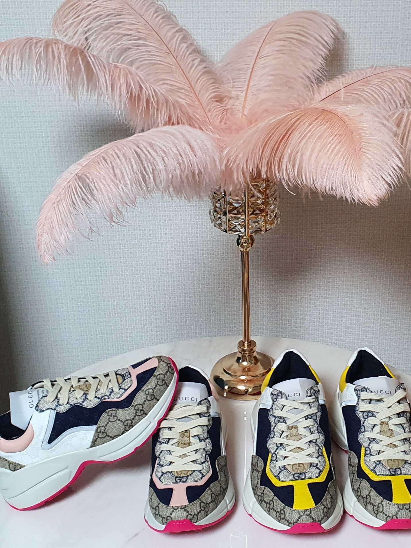 (W) Gucci GG Rhyton Beige Sneakers Ebony Blue, Gucci Original GG Canvas Baseball Hat with Web Beige Blue Red 착용 스타일 - 3