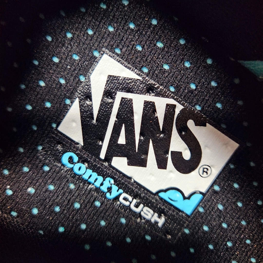 Vans Paisley ComfyCush Era Black 착용 스타일 - 3
