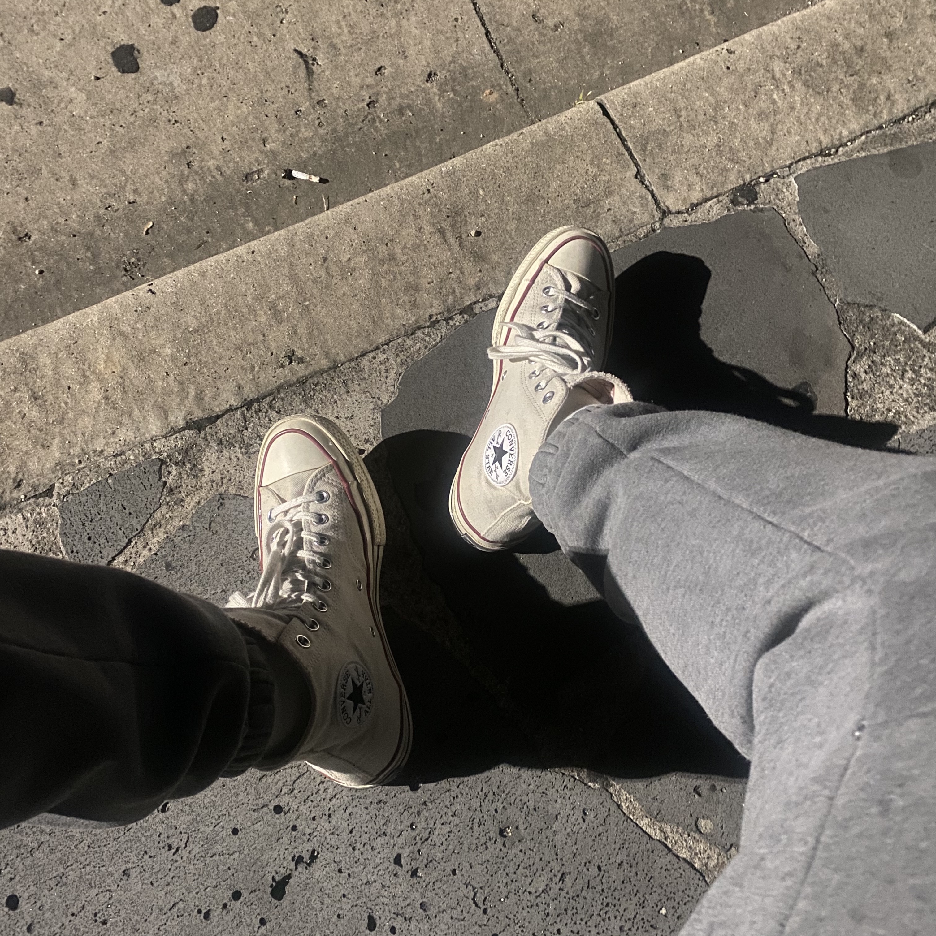 Converse Chuck 70 High Parchment 착용 스타일 - 1