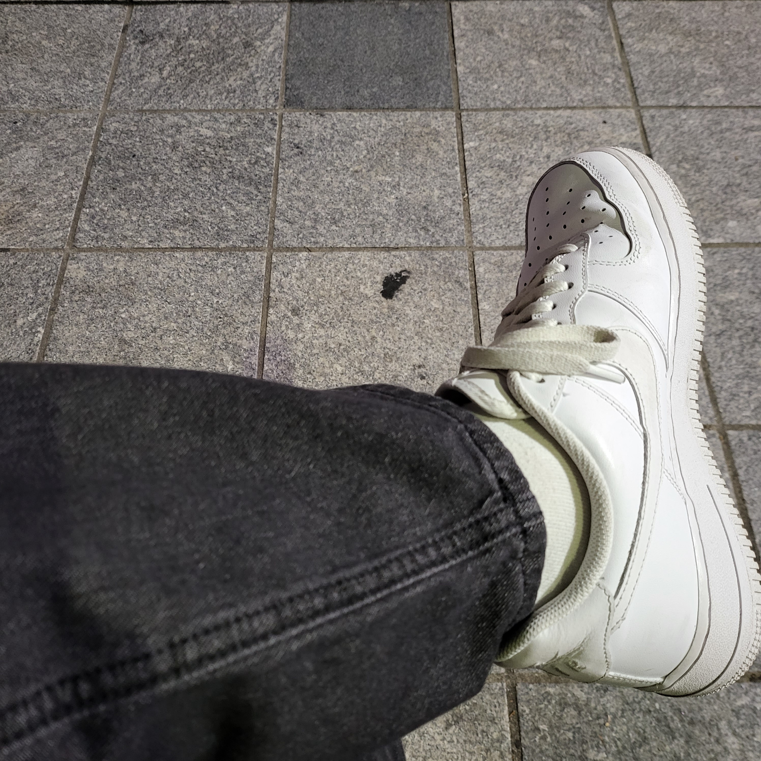Nike Air Force 1 '07 Low White 착용 스타일 - 2