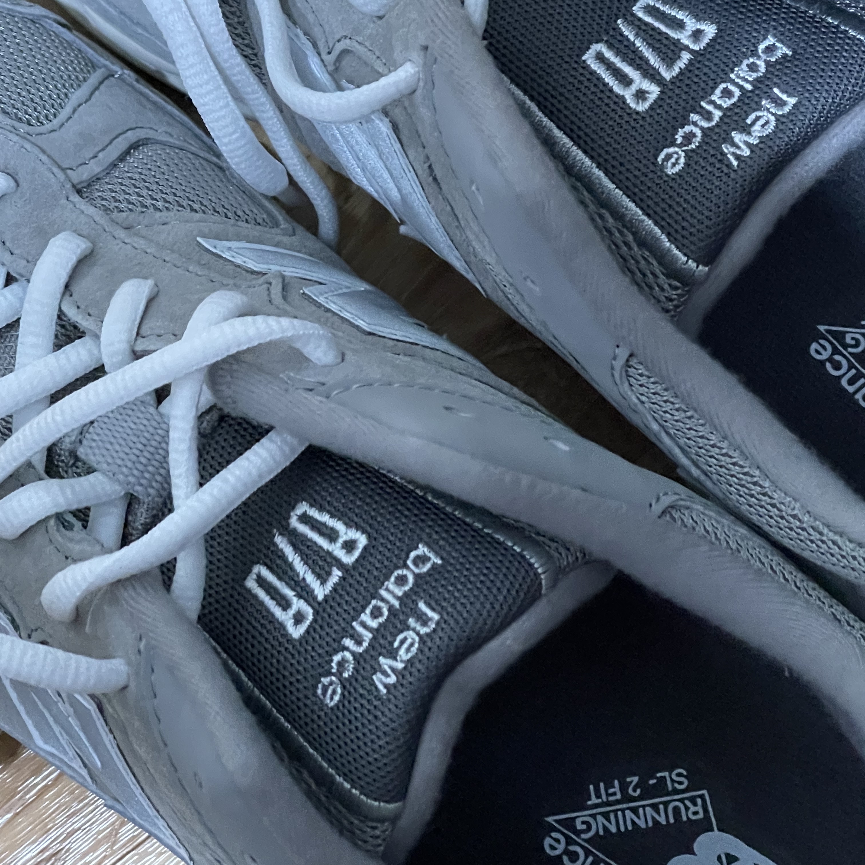 New Balance 878 Gray 착용 스타일