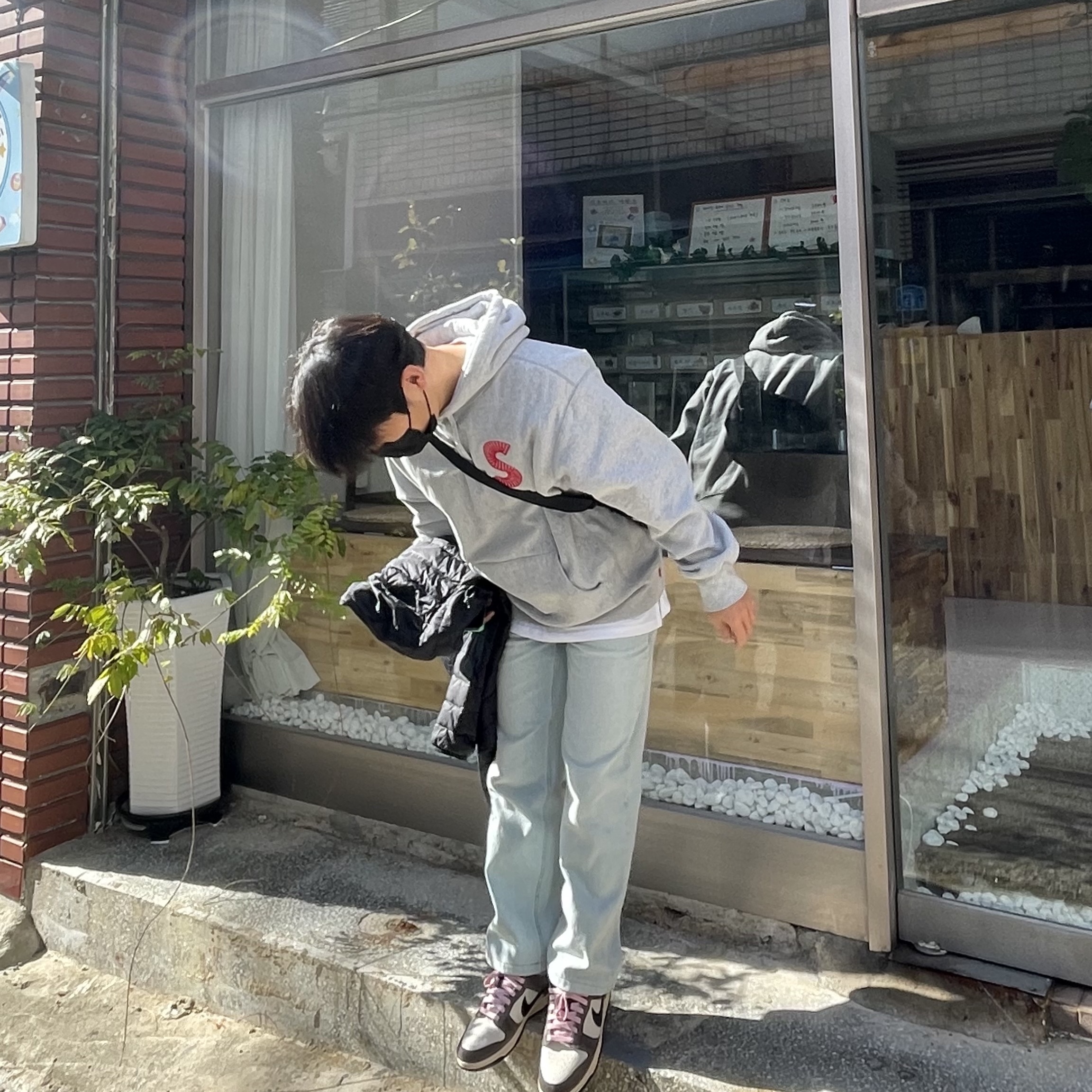 Supreme S Logo Hooded Sweatshirt Heather Grey - 20FW 착용 스타일 - 1