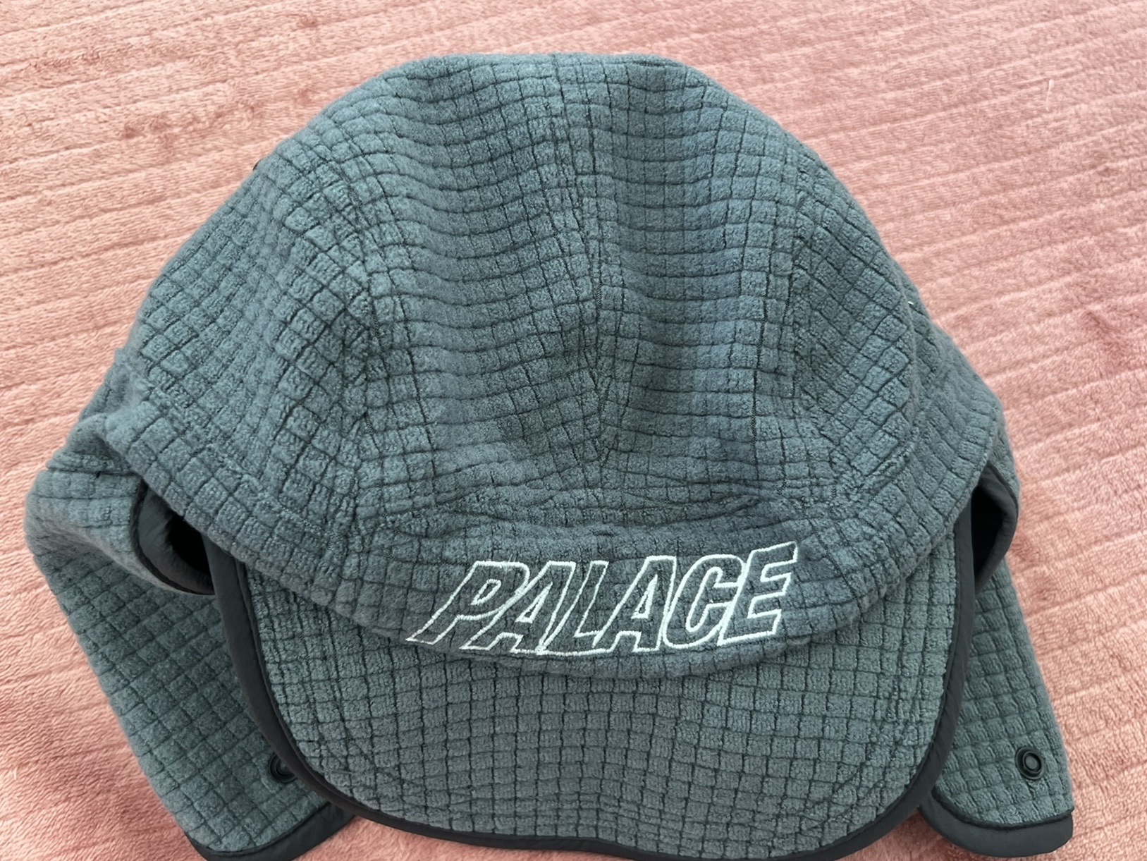 Palace Grid Fleece Reversible Earflap Hat Black - 22FW 착용 스타일 - 2