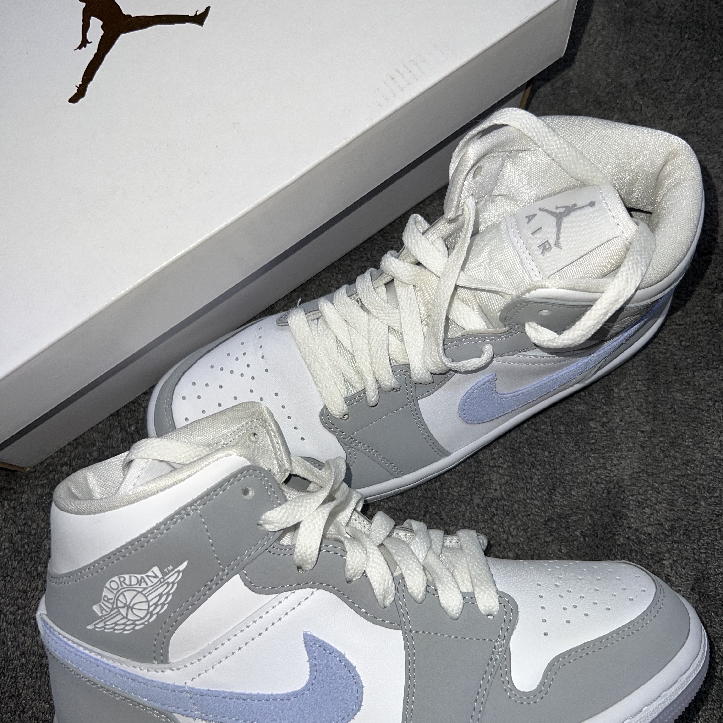 (W) Jordan 1 Mid Wolf Grey 착용 스타일