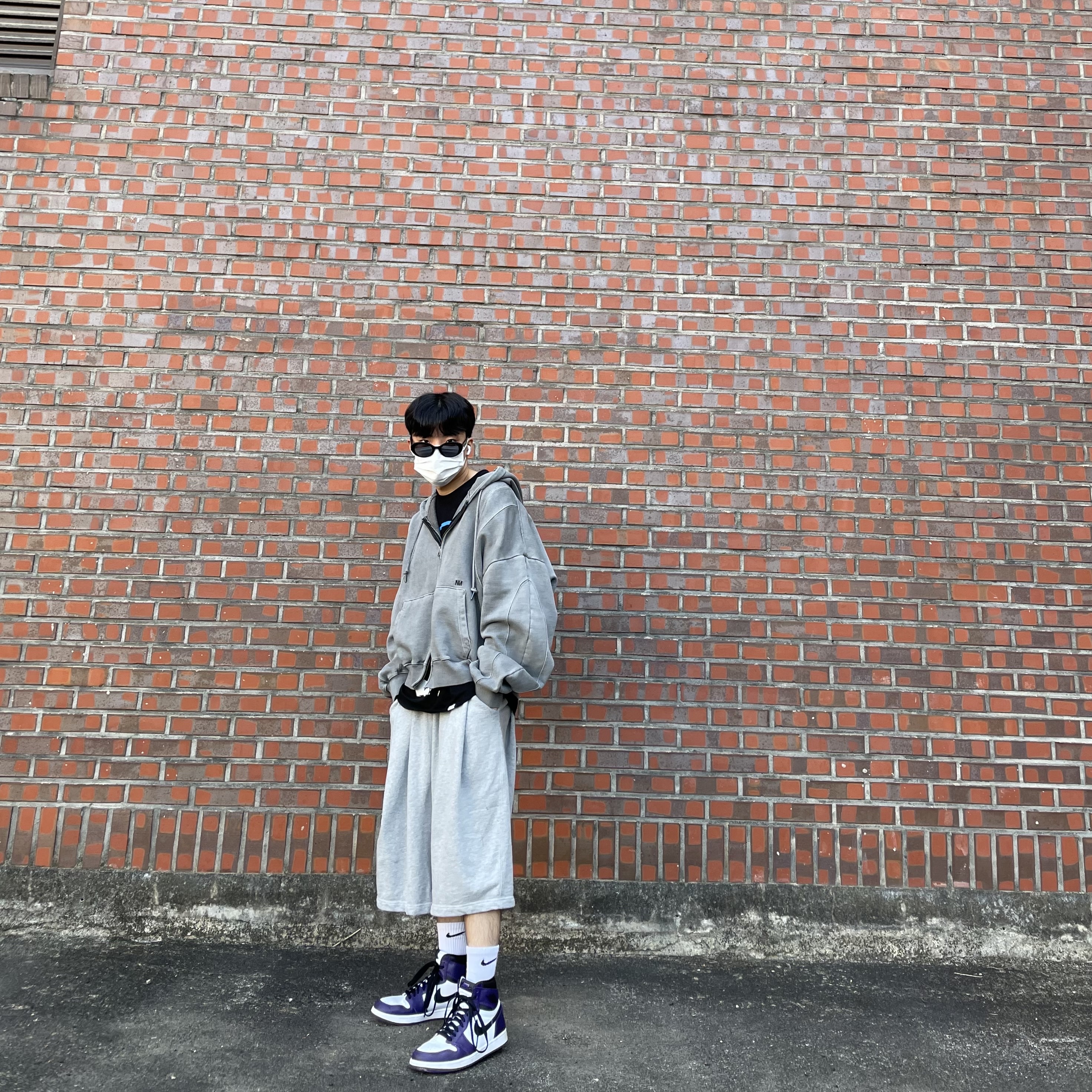 Jordan 1 Retro High OG Court Purple 2020 착용 스타일 - 3