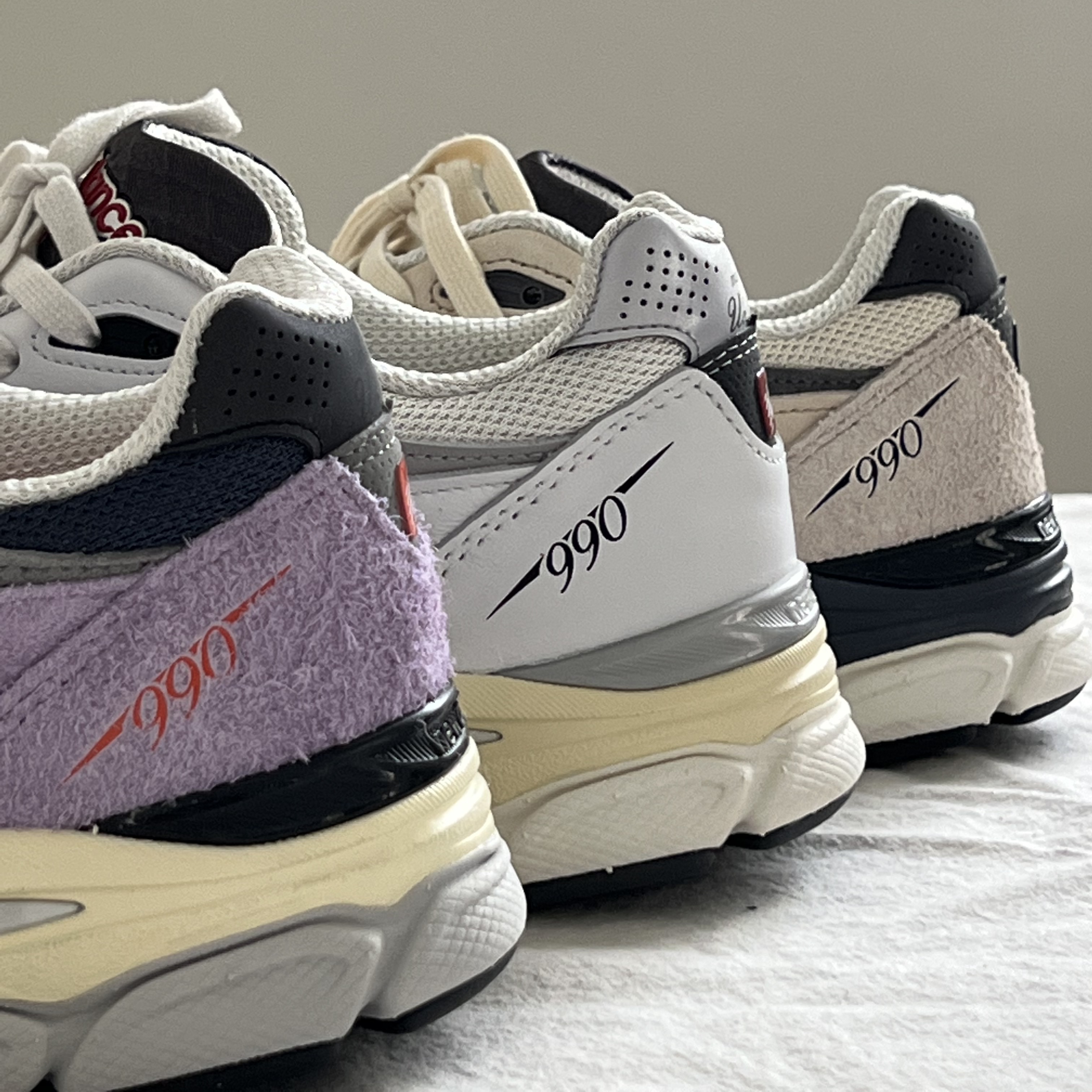 New Balance 990v3 Made in USA Raw Amethyst, New Balance 990v3 Made in USA Sea Salt 착용 스타일 - 5