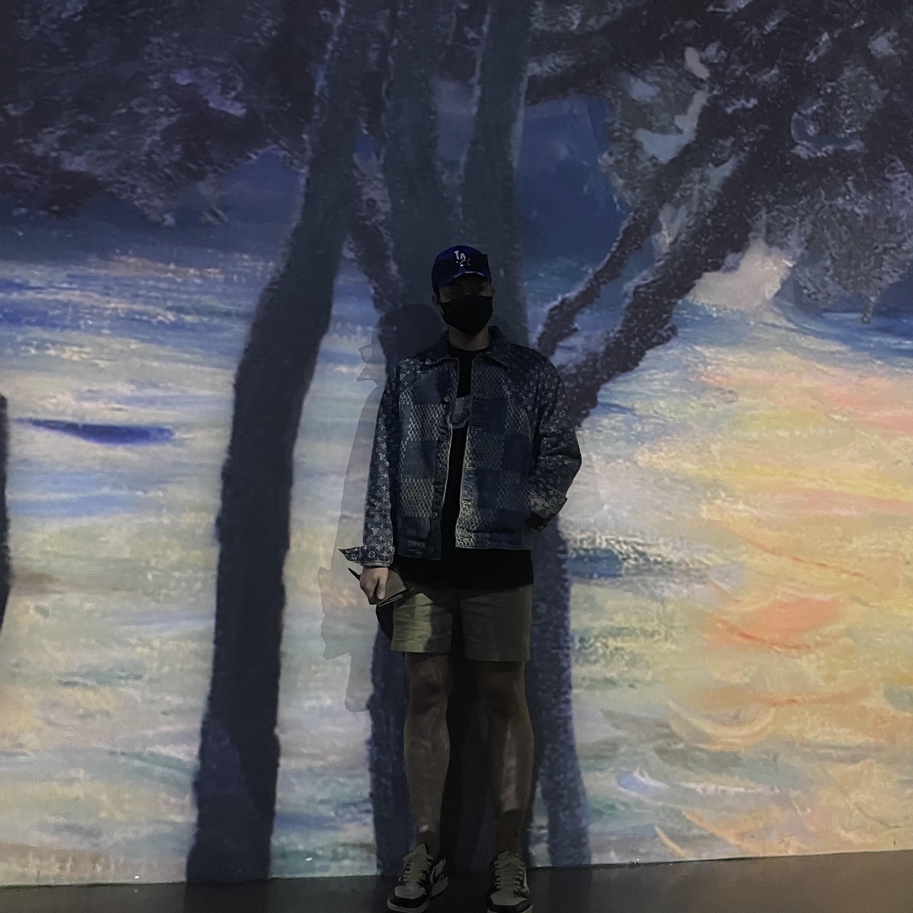 Louis Vuitton x Nigo Giant Damier Waves Monogram Denim Jacket Indigo, Jordan 1 x Travis Scott x Fragment Retro Low OG SP Military Blue 착용 스타일 - 2