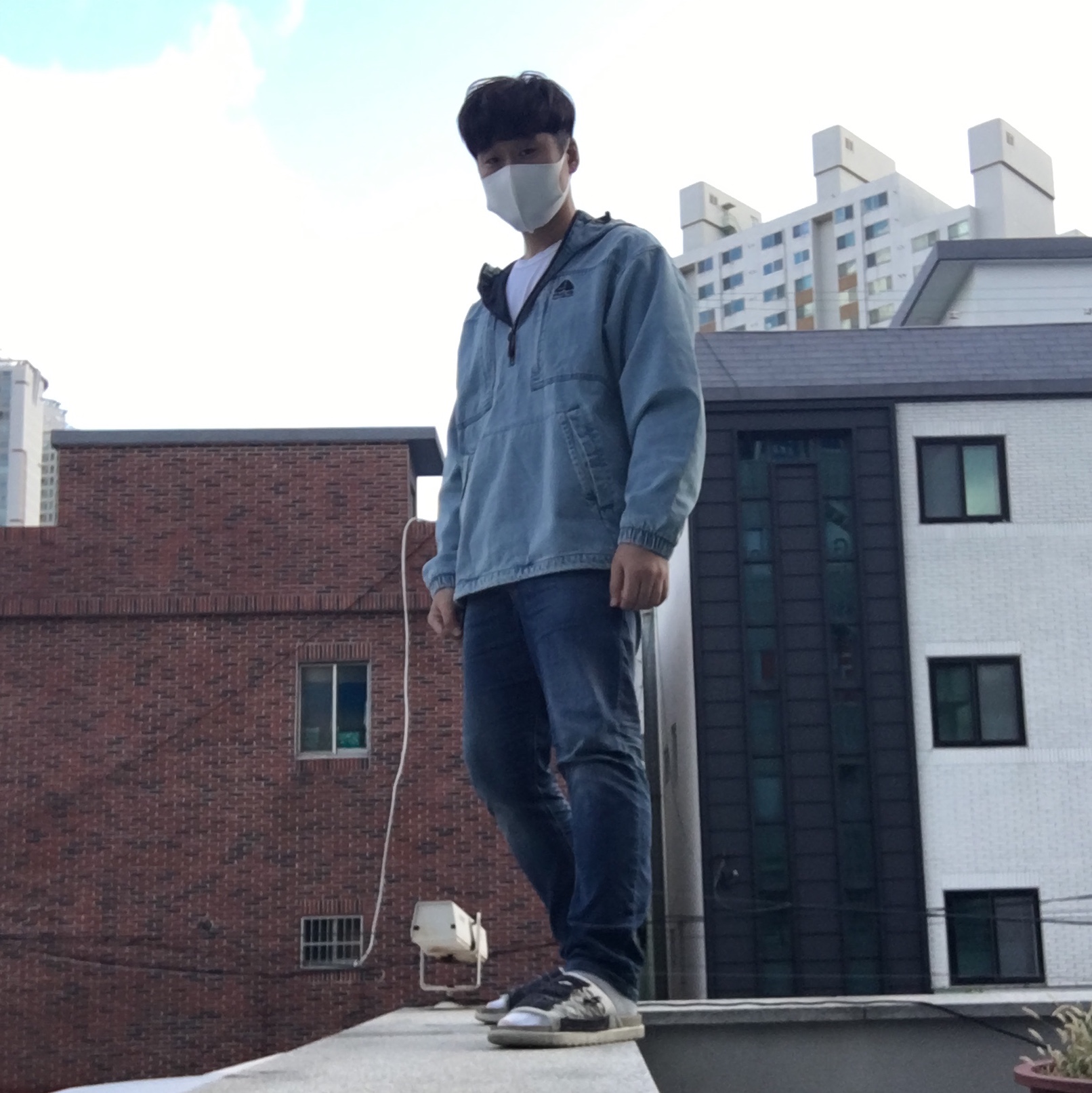 Supreme x Nike ACG Denim Pullover Washed Blue - 22FW, Nike Asuna Slide Pale Ivory Rattan 착용 스타일 - 1