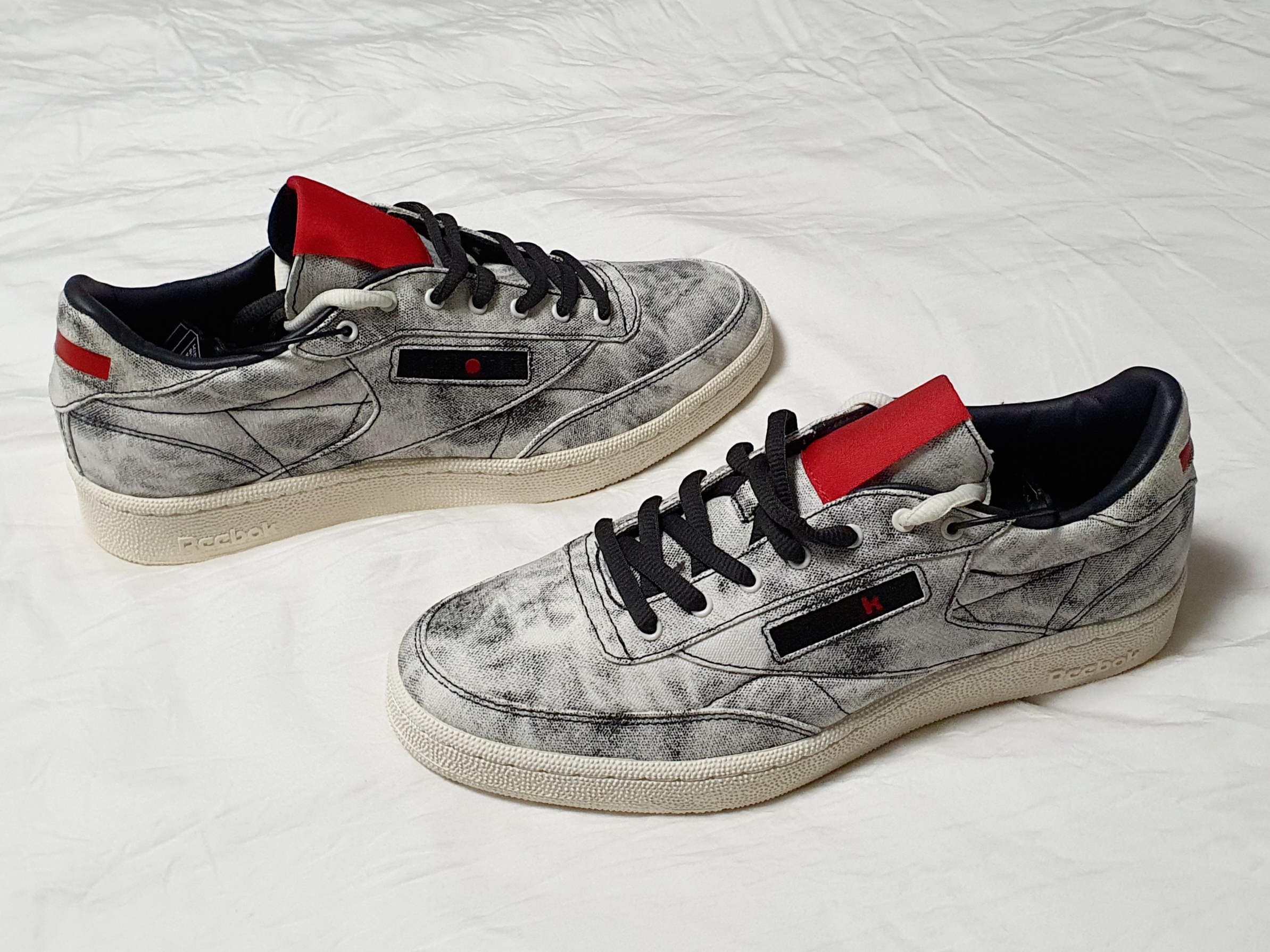 Reebok x Kendrick Lamar Club C Acid Wash 착용 스타일 - 5