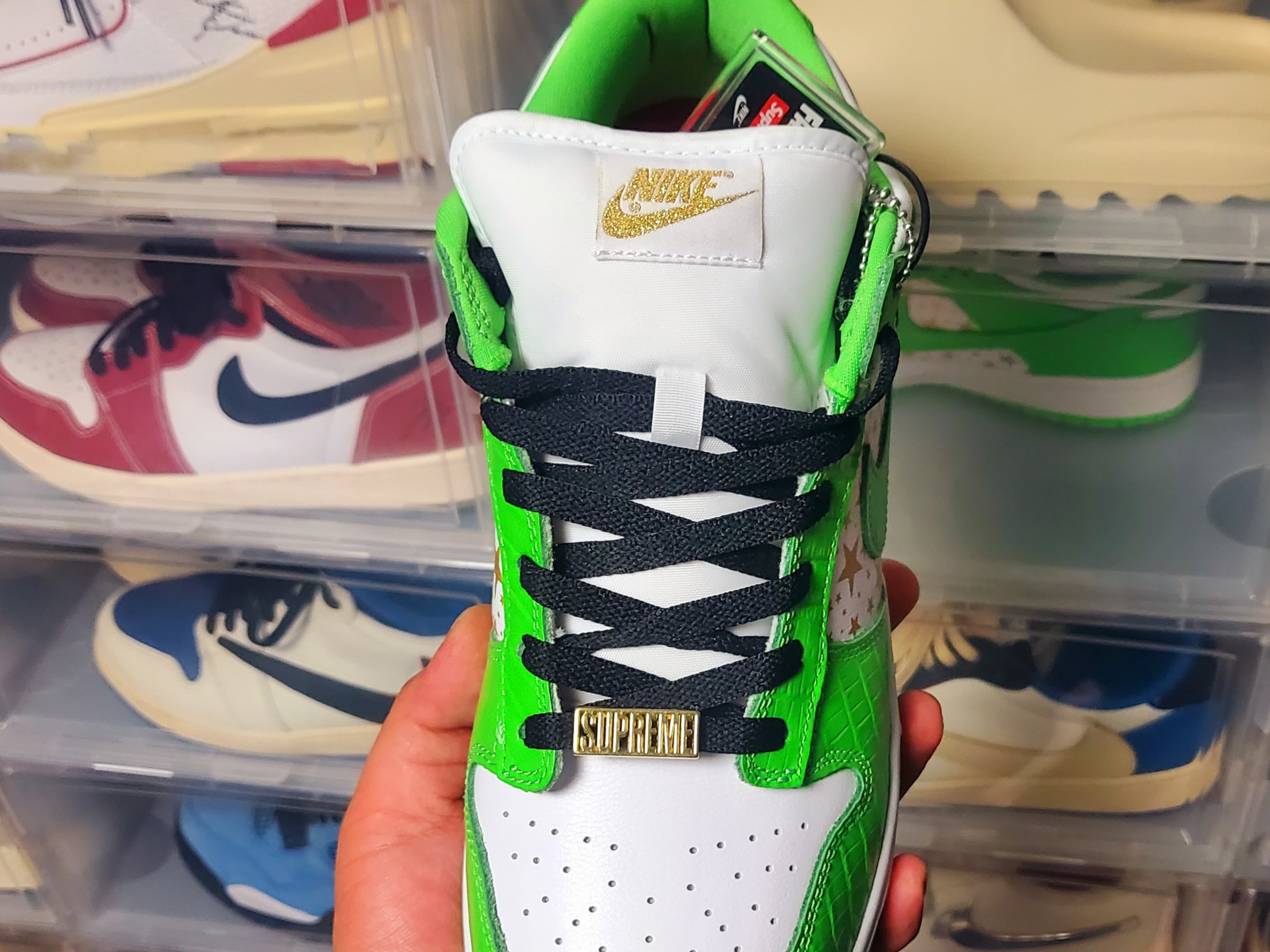 Nike x Supreme SB Dunk Low Mean Green 착용 스타일 - 5