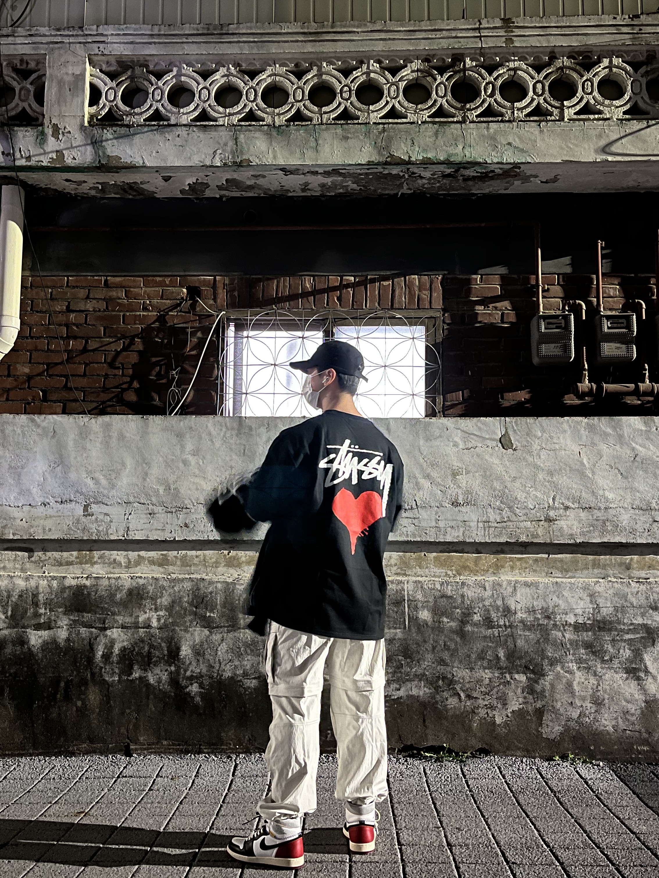 Stussy Basic Stussy Zip Hoodie Black 2022, Nike ACG Smith Summit Cargo Pants Light Bone - Asia 착용 스타일 - 2