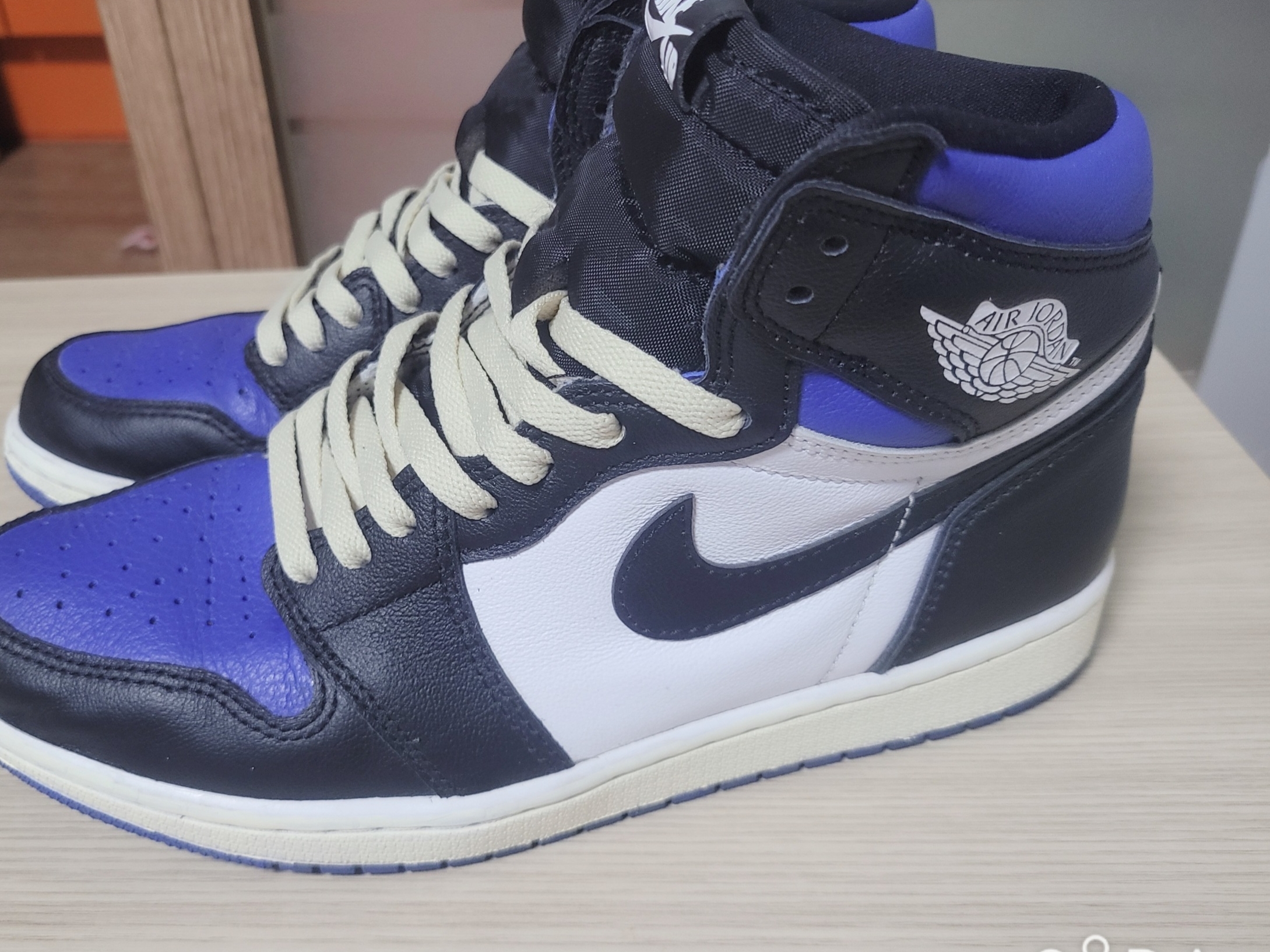 Jordan 1 Retro High OG Royal Toe 착용 스타일 - 1