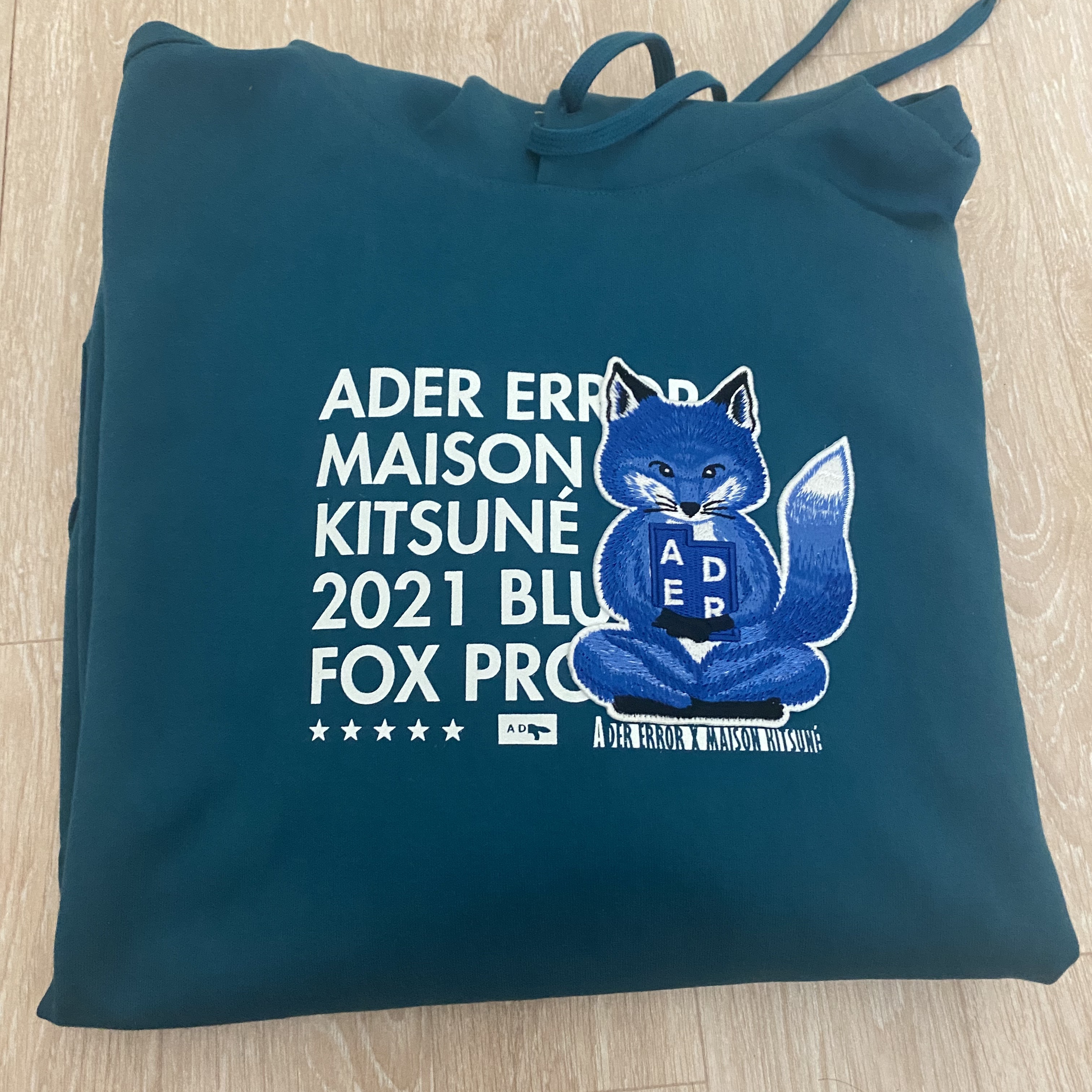 Maison Kitsune x Ader Error Meditation Fox Hoodie Turquoise 착용 스타일