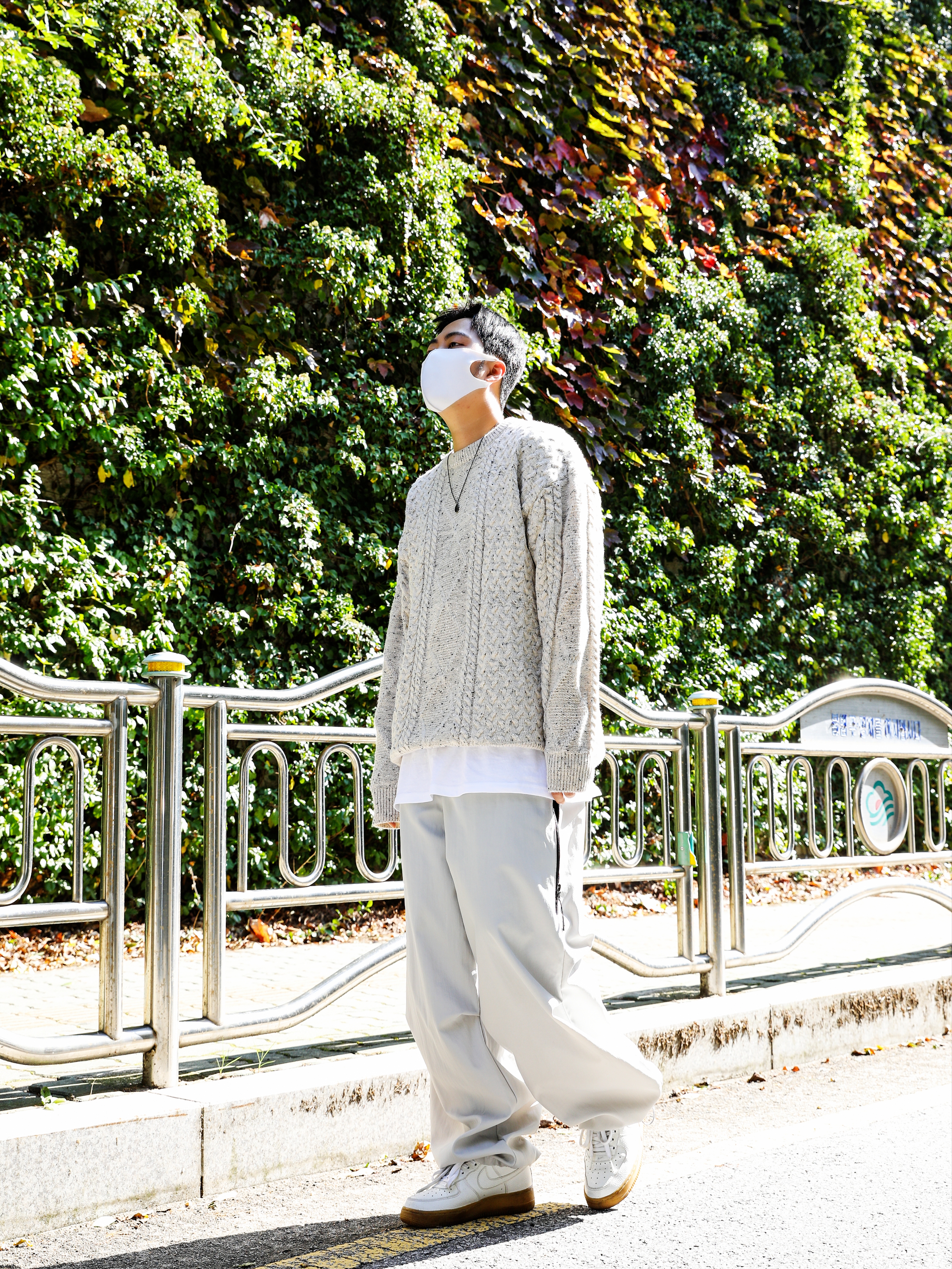 Nike Air Force 1 Low White Gum 착용 스타일 - 2