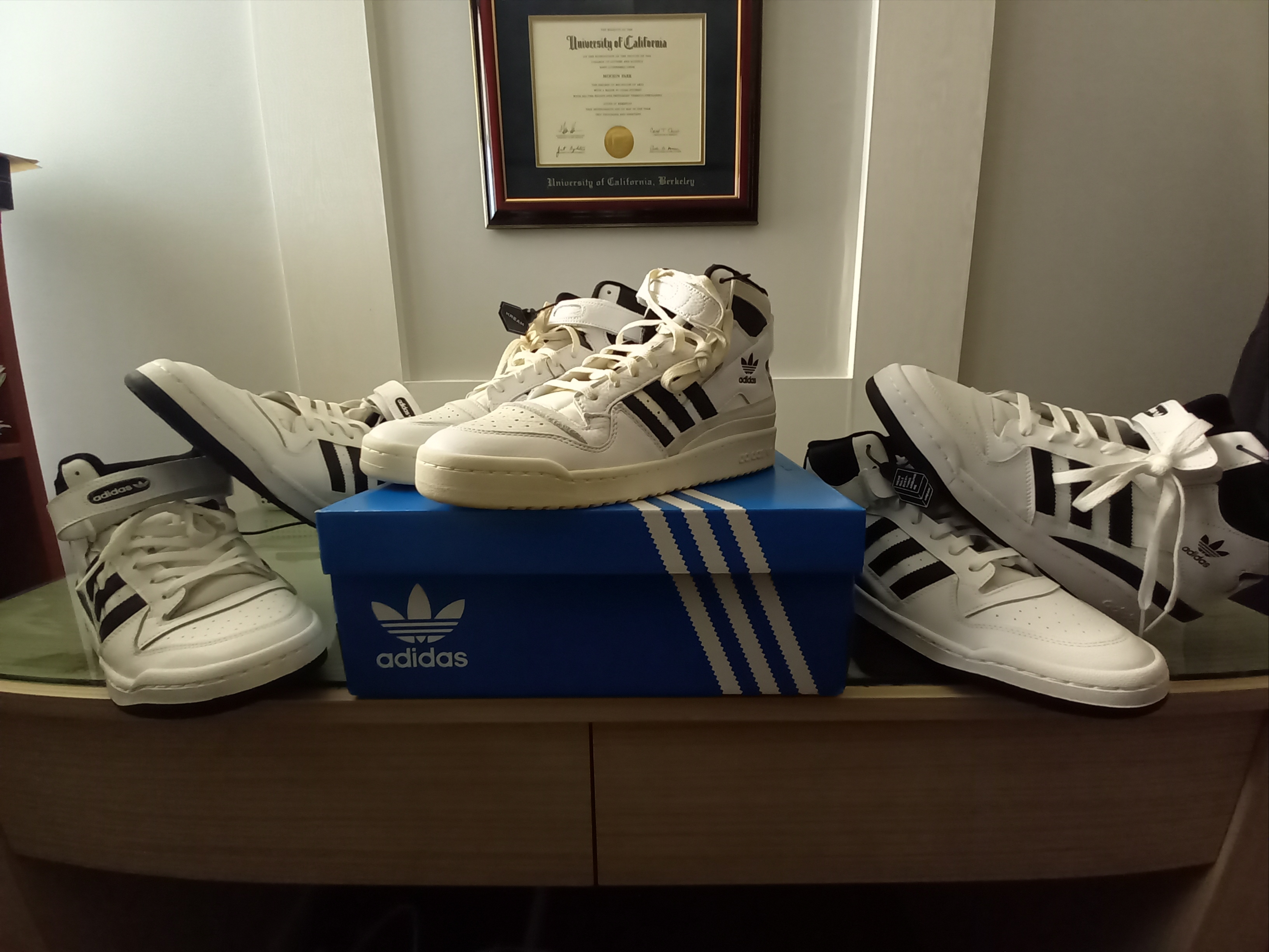 Adidas Forum 84 High Cloud White, Adidas Forum Mid White Black 착용 스타일
