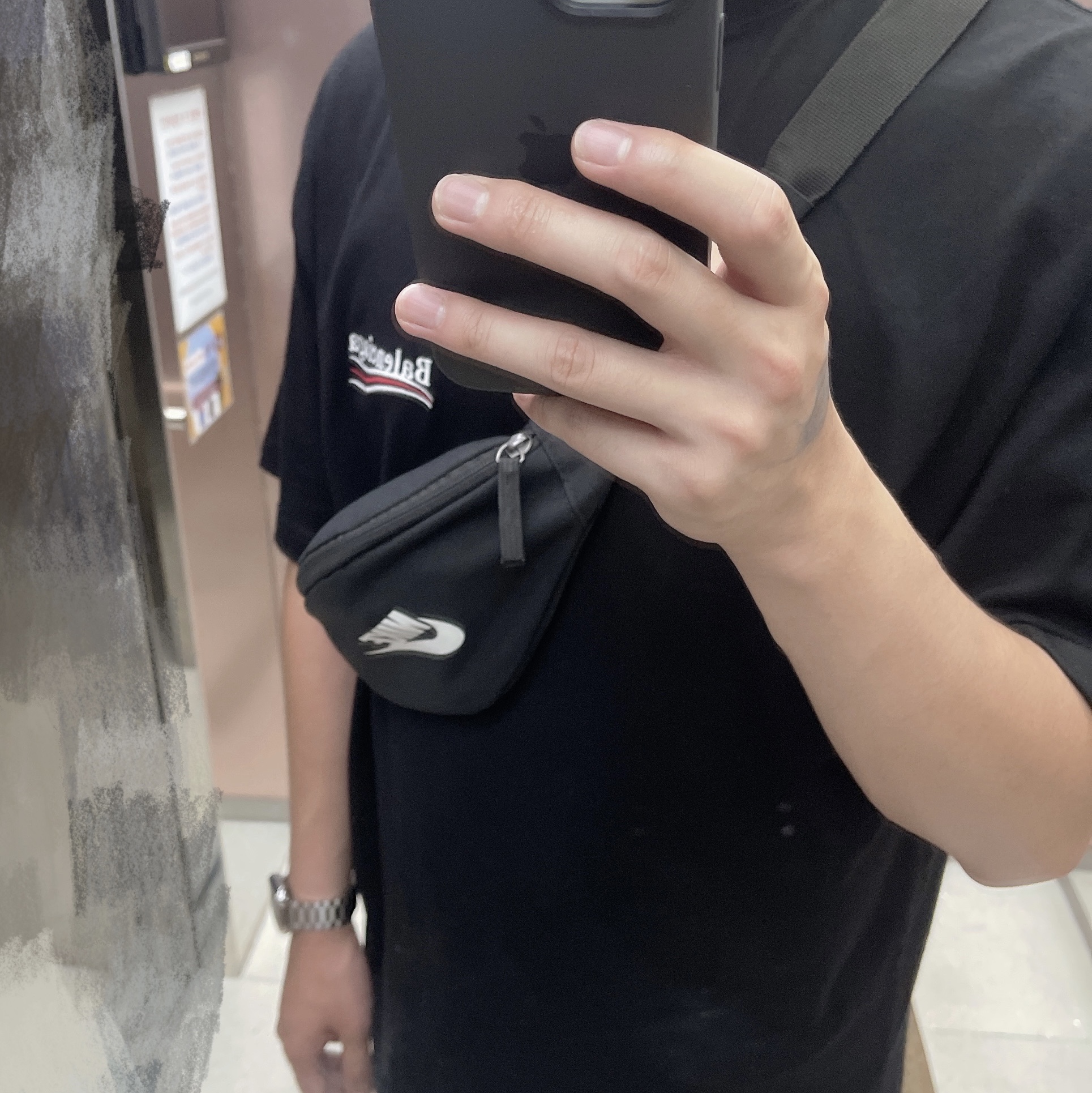 Balenciaga Political Campaign Large Fit T-Shirt Black 착용 스타일