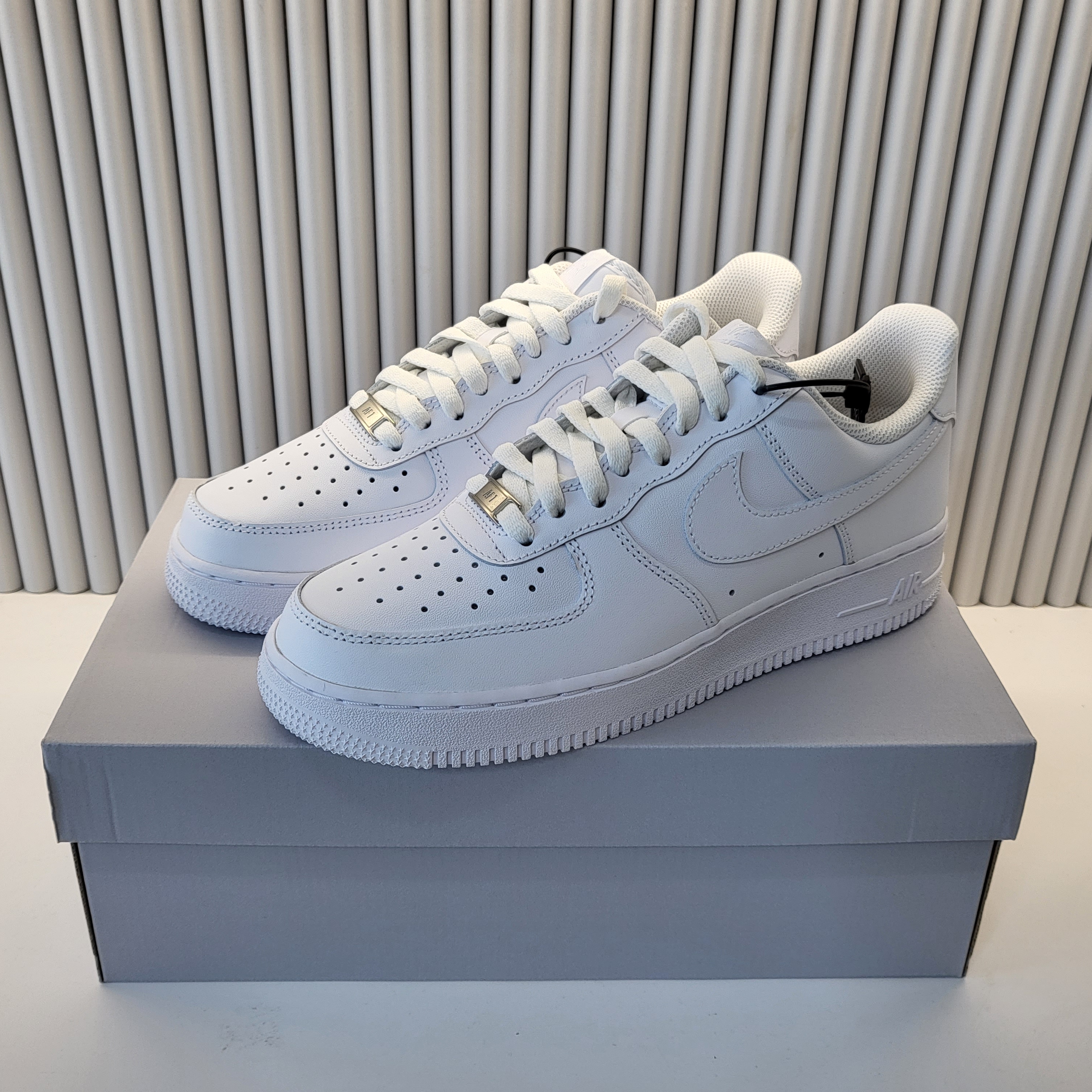 Nike Air Force 1 '07 Low White 착용 스타일 - 2