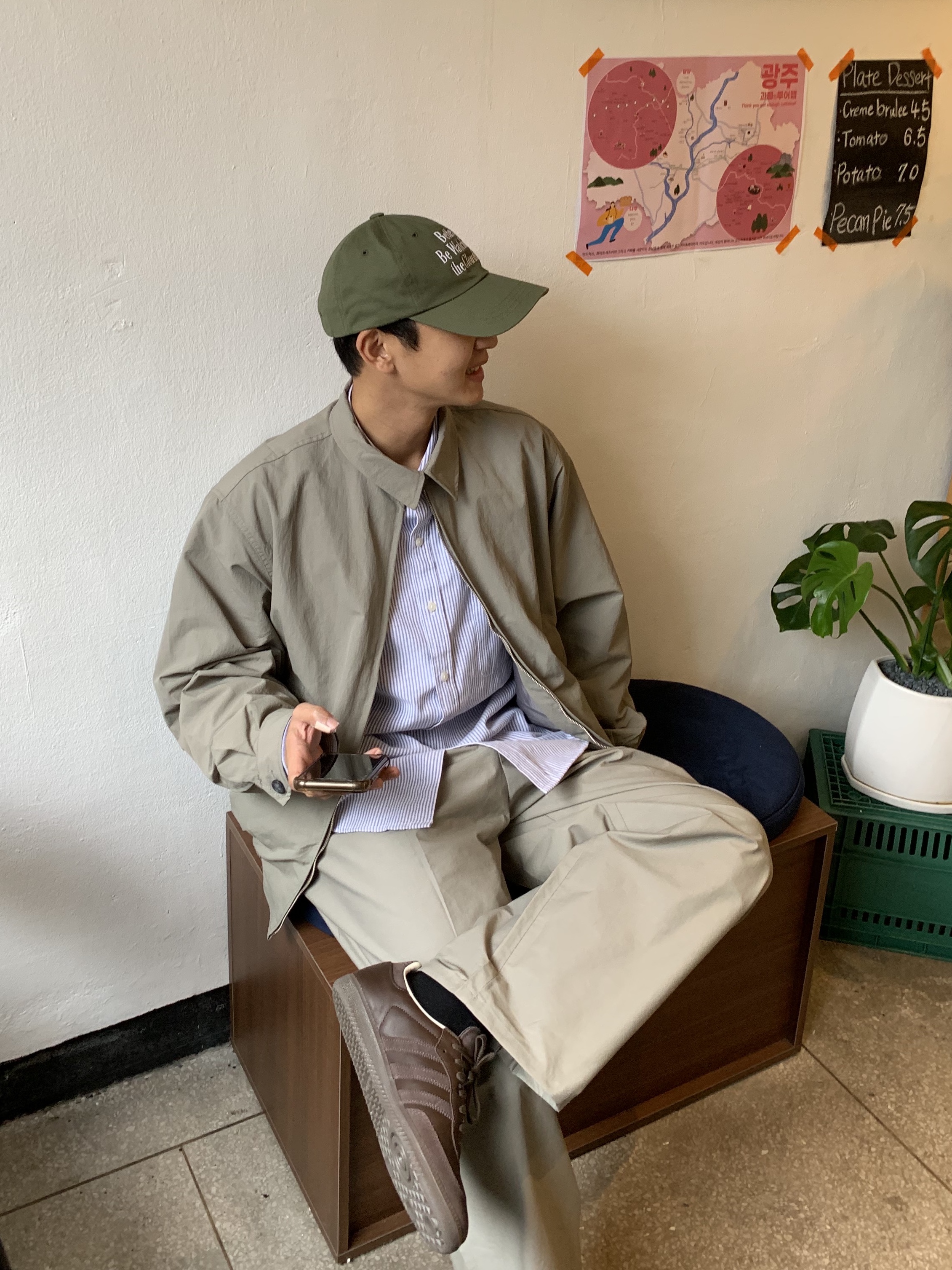 Adidas Samba Brown 착용 스타일 - 1