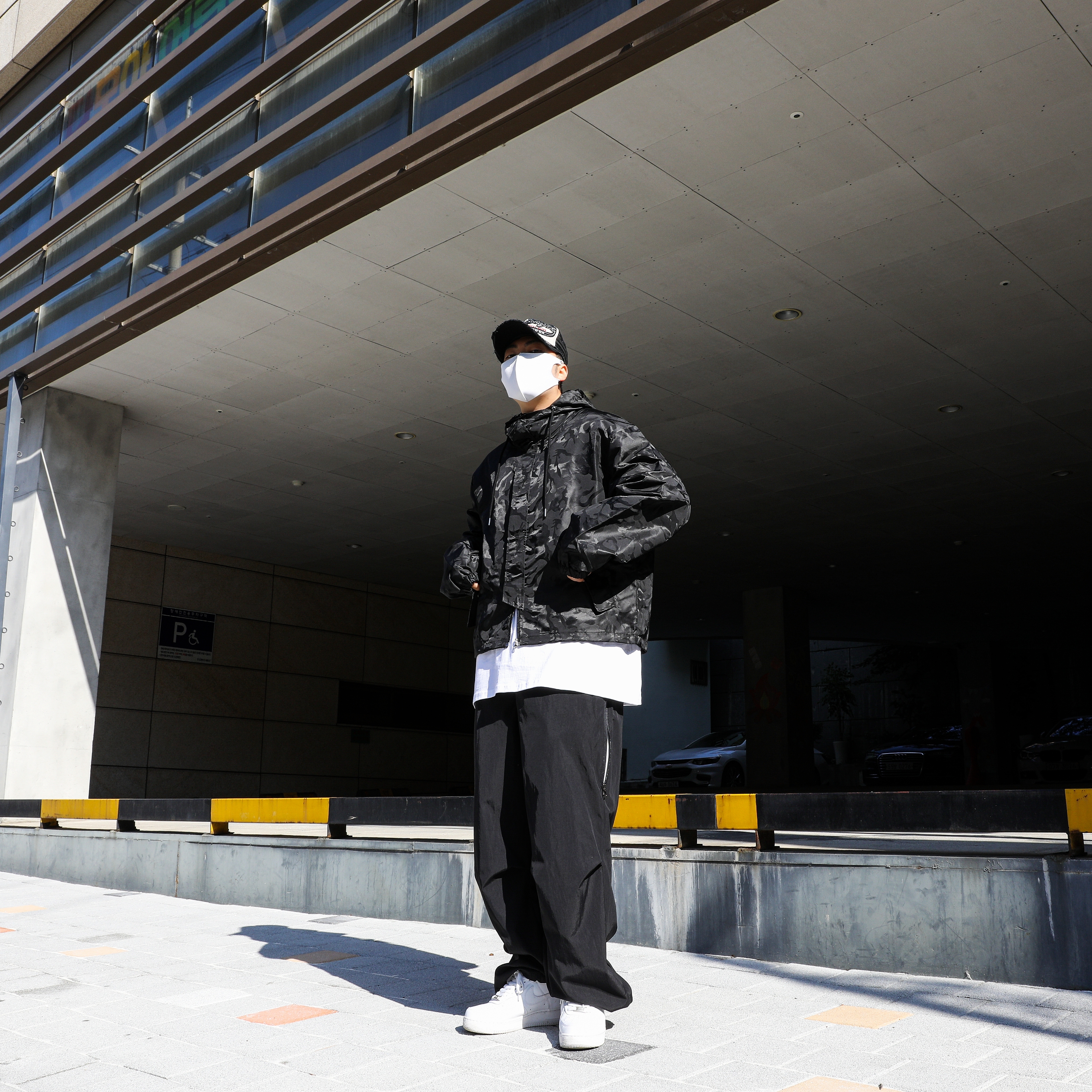 Nike Air Force 1 '07 Low White 착용 스타일 - 1