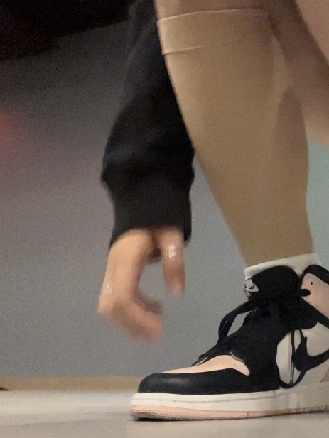 (W) Jordan 1 Retro High OG Atmosphere 착용 스타일 - 4