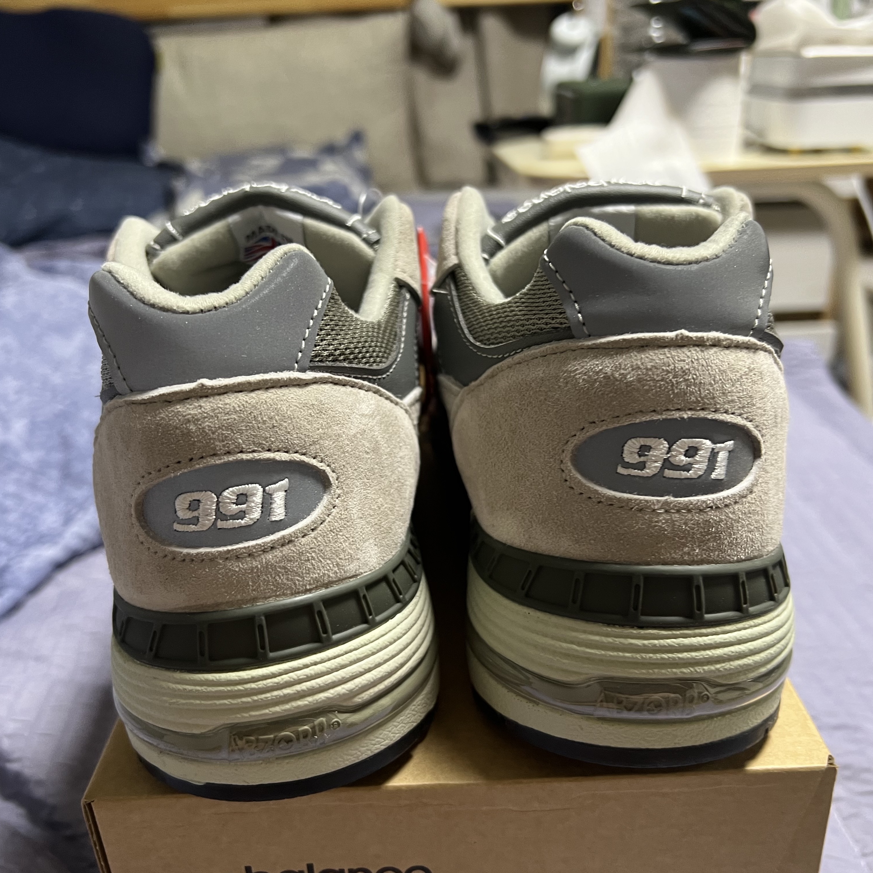 New Balance 991 Made in UK Grey 착용 스타일 - 3