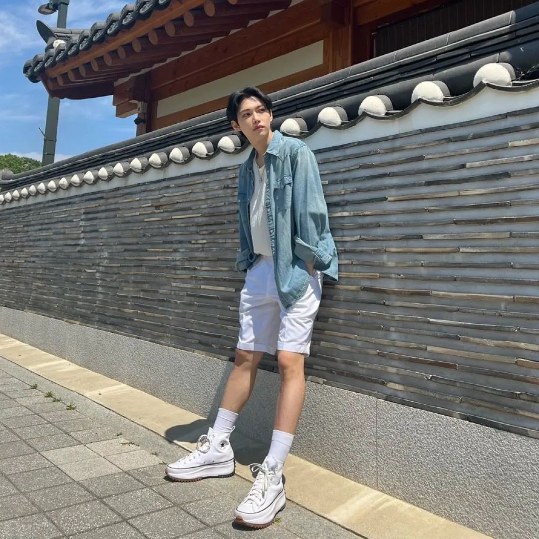 Converse Run Star Hike Hi White Black Gum 착용 스타일 - 2