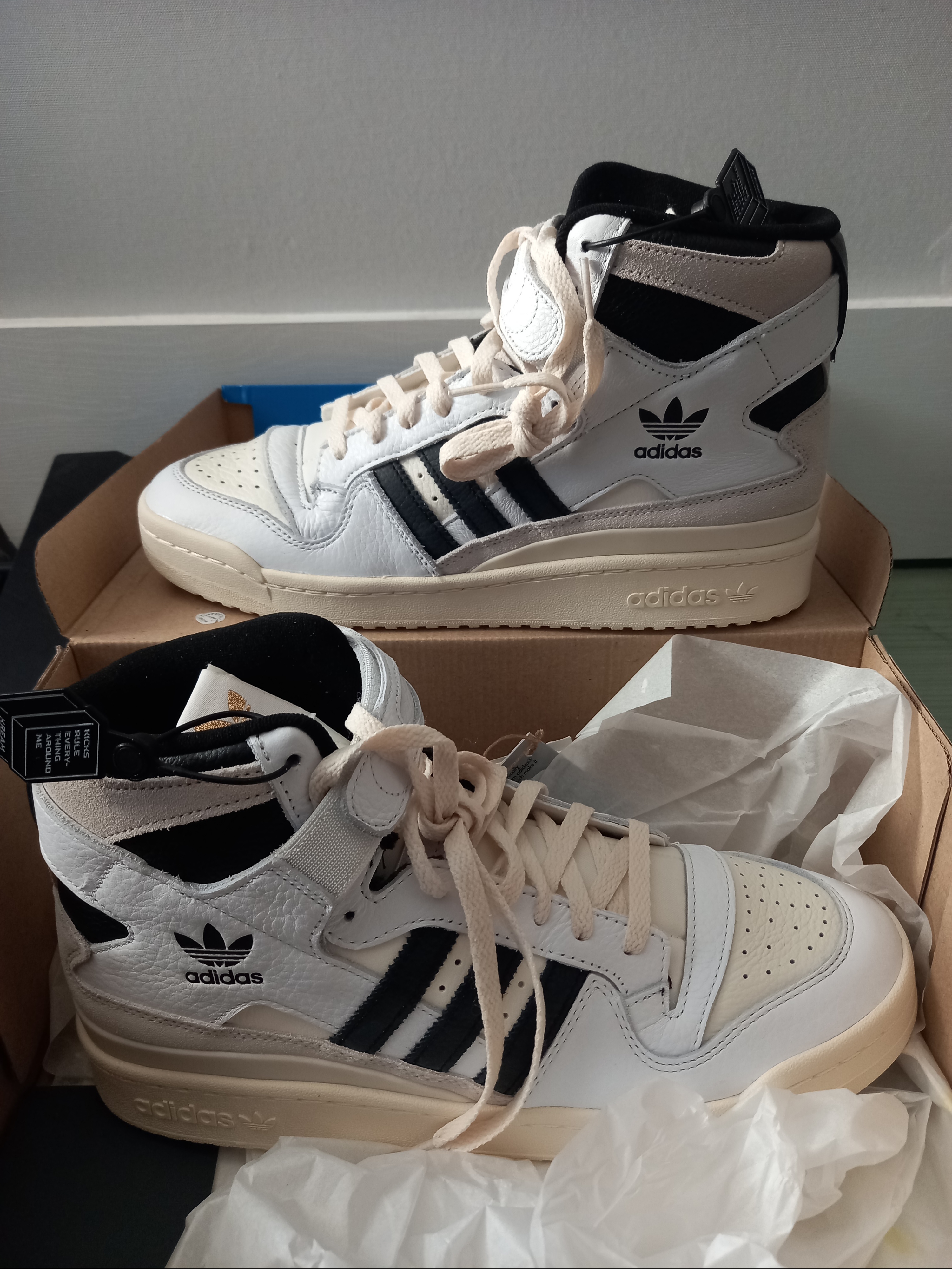 Adidas Forum 84 High Cloud White 착용 스타일 - 1