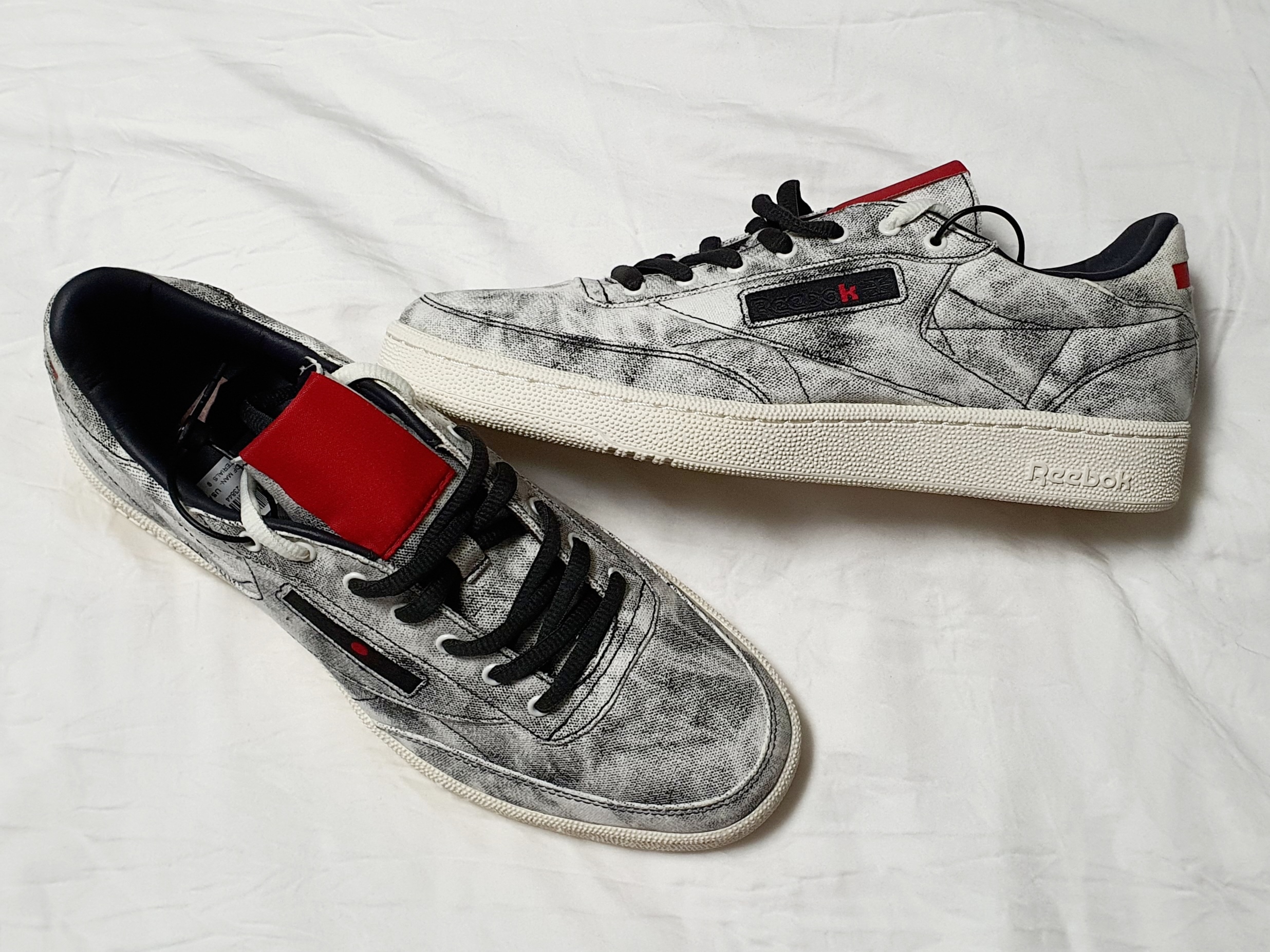 Reebok x Kendrick Lamar Club C Acid Wash 착용 스타일 - 3