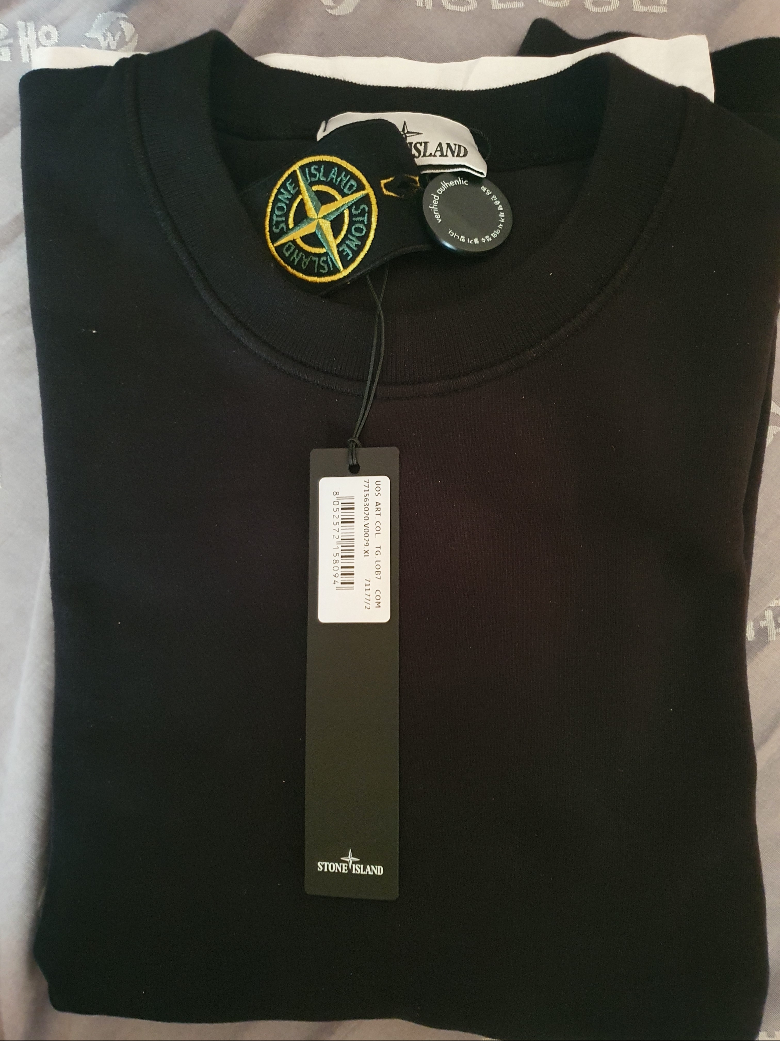 Stone Island 63020 Crewneck Sweatshirt Black - 22FW 착용 스타일