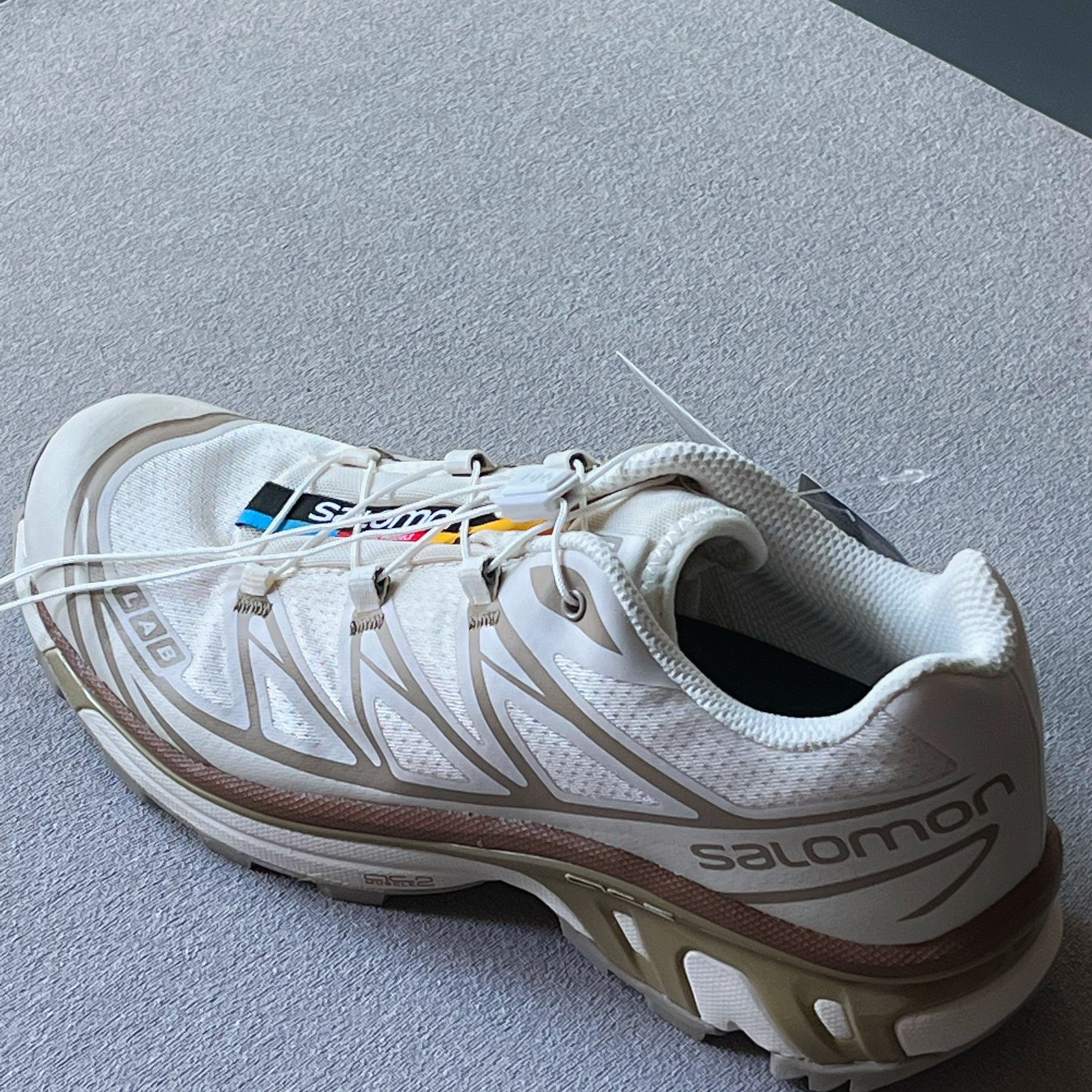 Salomon XT-6 Turtledove 착용 스타일 - 2