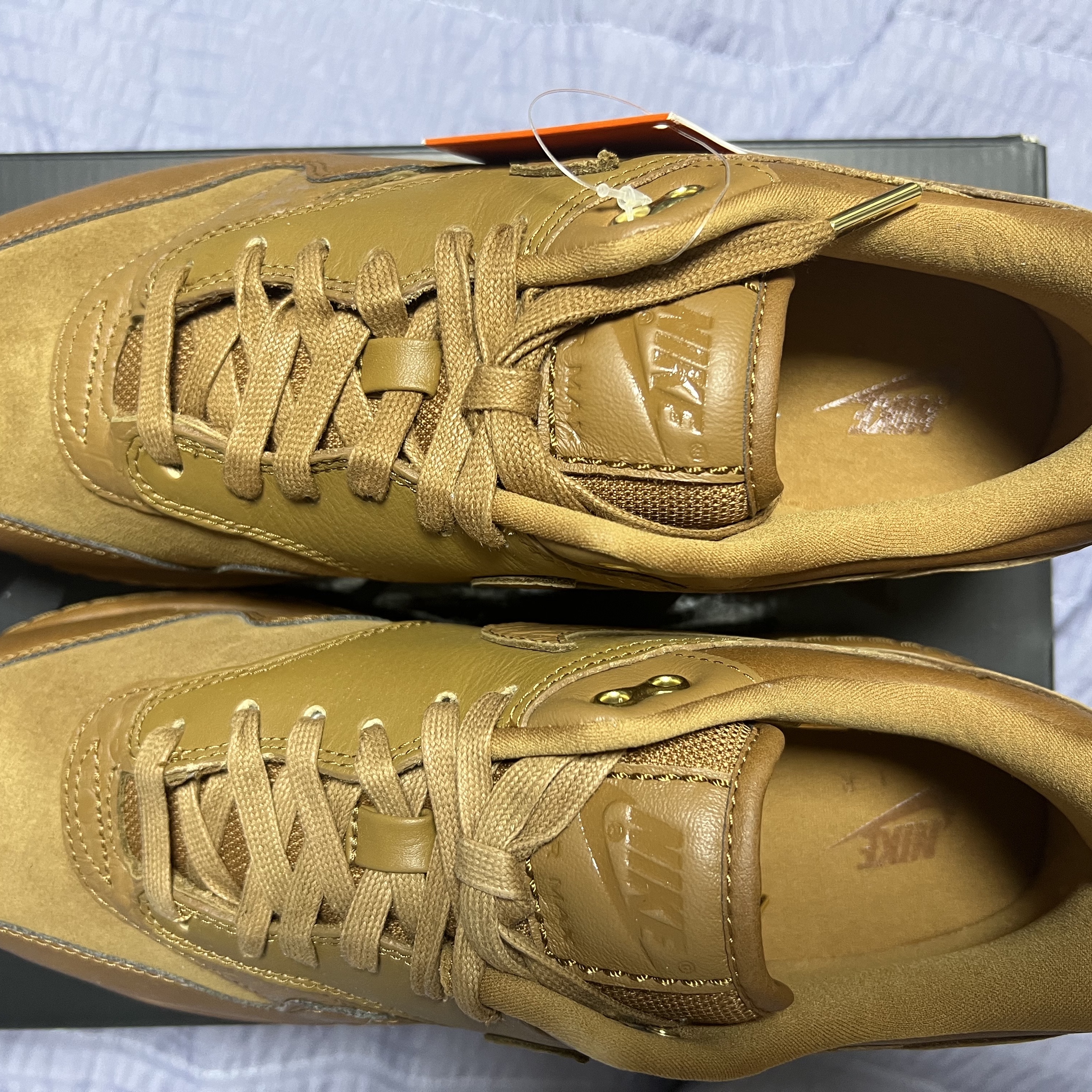 (W) Nike Air Max 1 '87 Luxe Ale Brown 착용 스타일 - 1