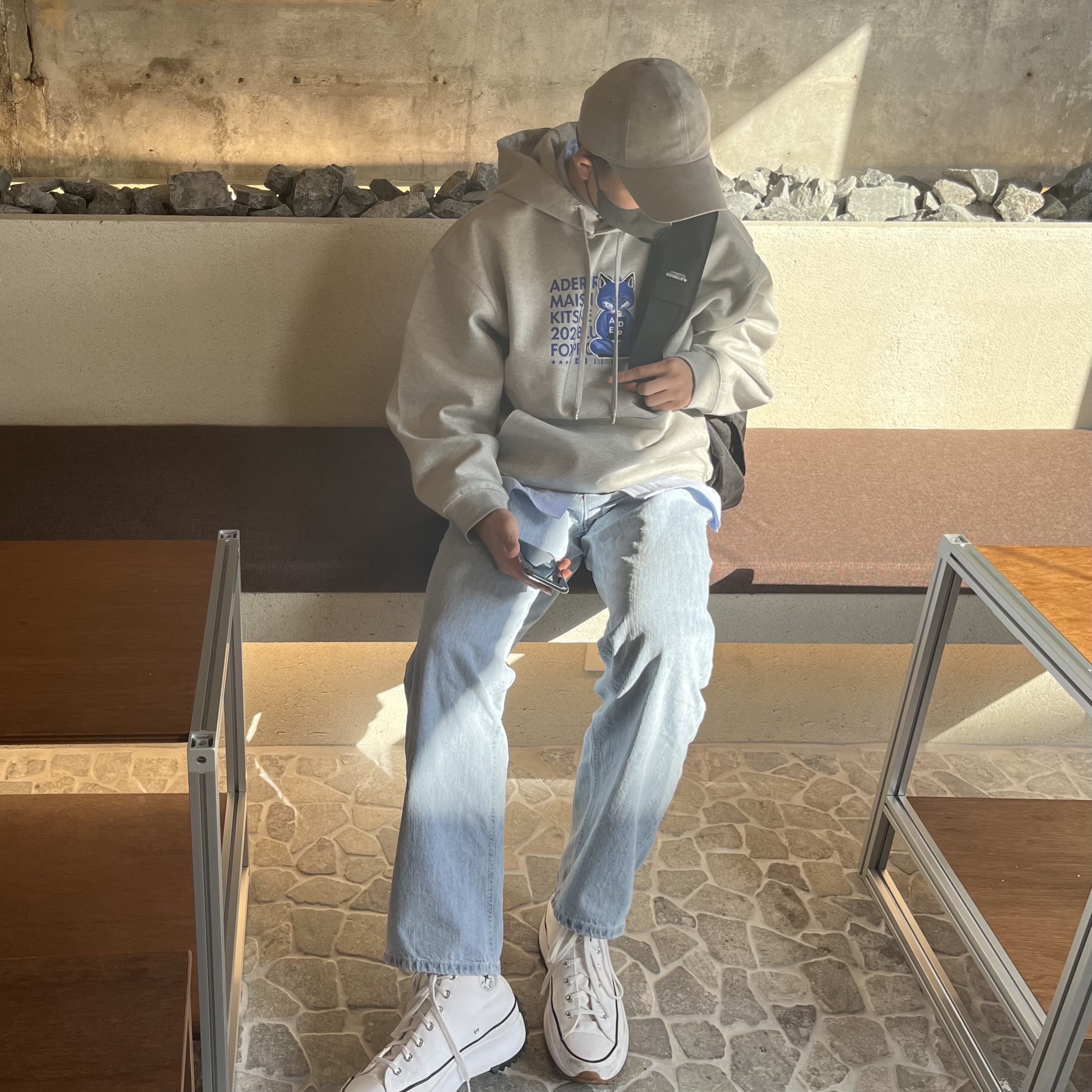 Maison Kitsune x Ader Error Meditation Fox Hoodie Grey, Converse Run Star Hike Hi White Black Gum 착용 스타일 - 2