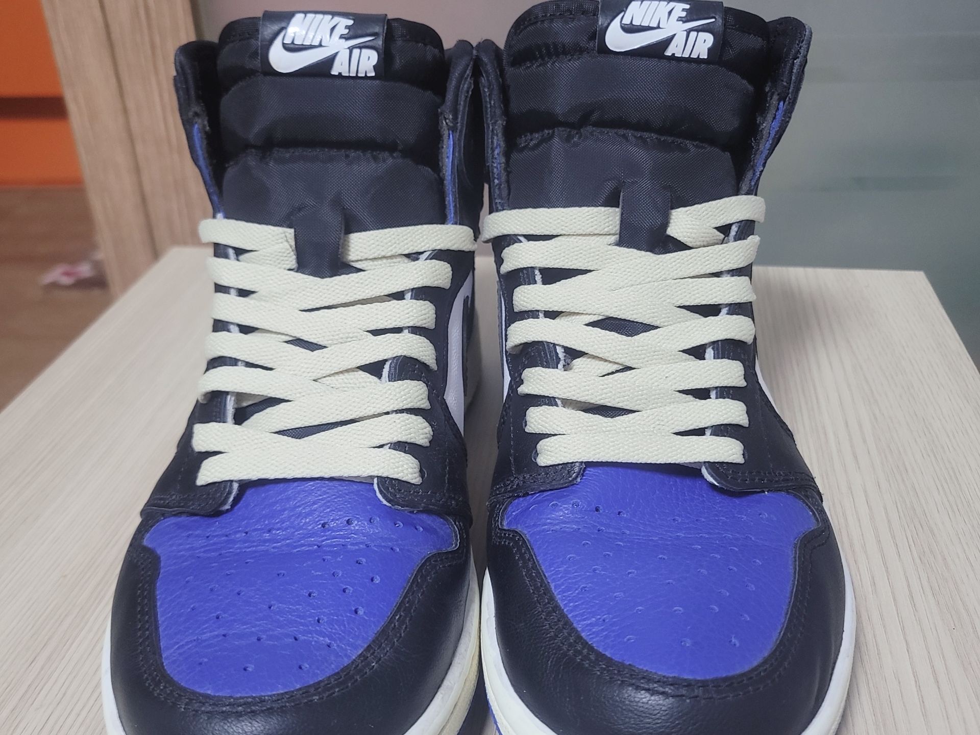Jordan 1 Retro High OG Royal Toe 착용 스타일 - 2