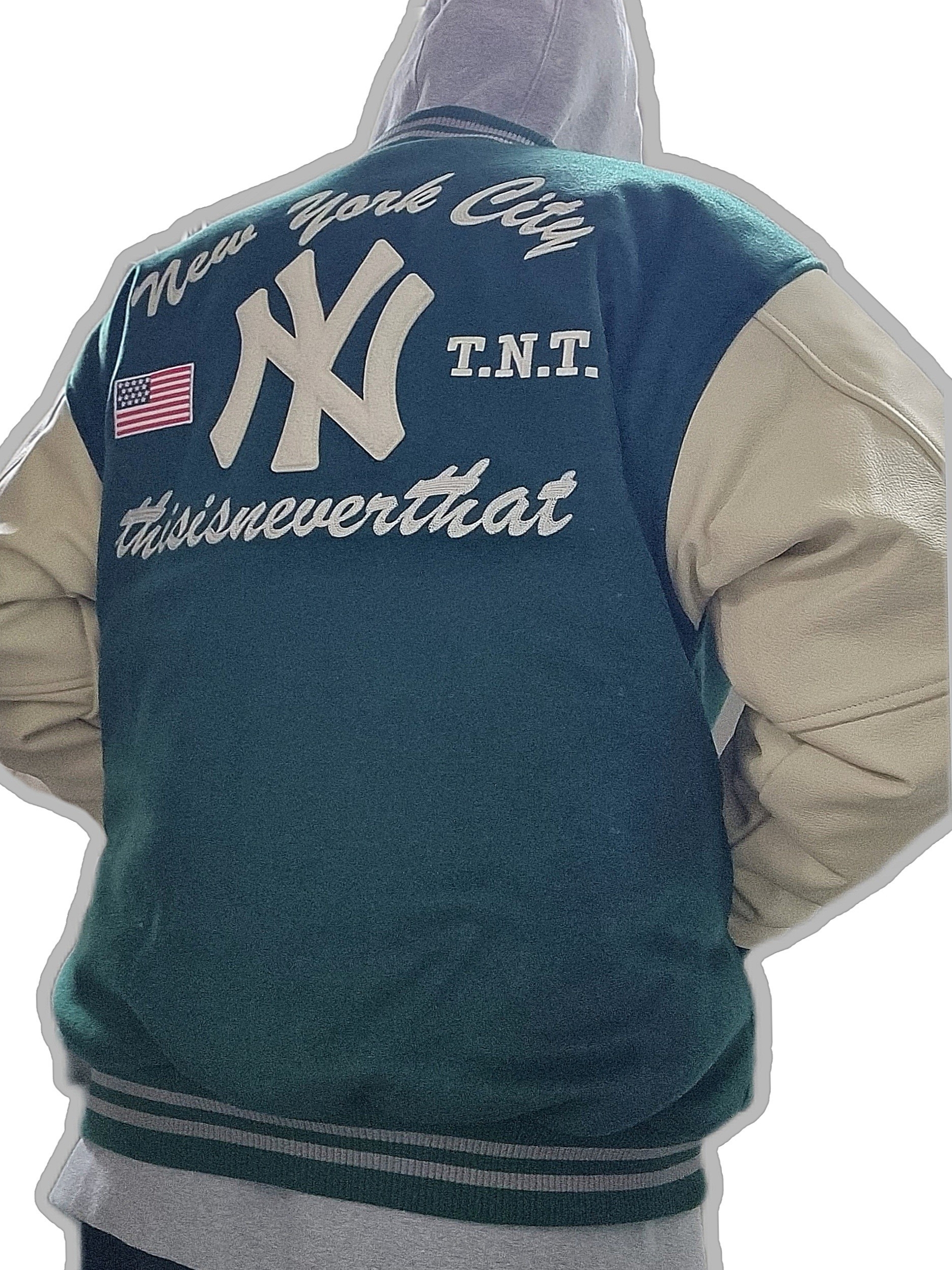 Thisisneverthat x New Era x MLB New York Yankees Varsity Jacket Dark Green, Nike NRG Solo Swoosh Fleece Hoodie Dark Grey Heather - US/EU 착용 스타일 - 3