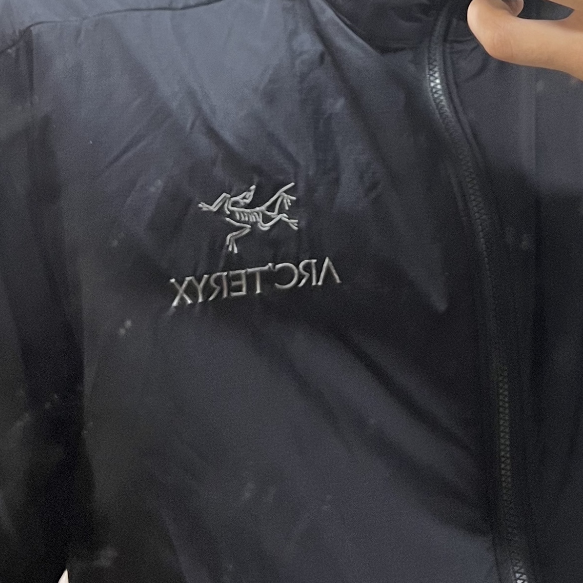 Arc'teryx Atom LT Hoody Black 착용 스타일