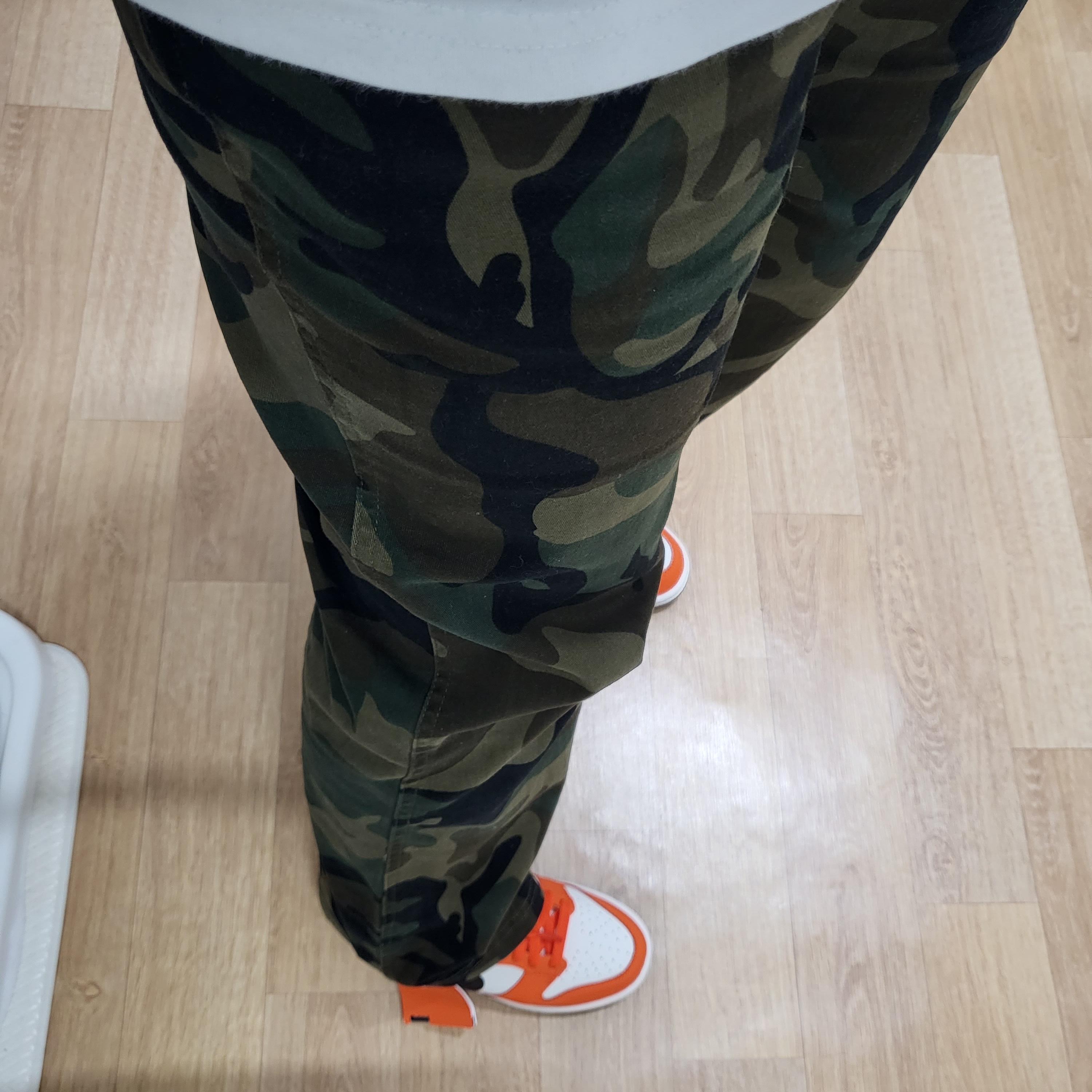 (GS) Nike Dunk Low Safety Orange 착용 스타일 - 2