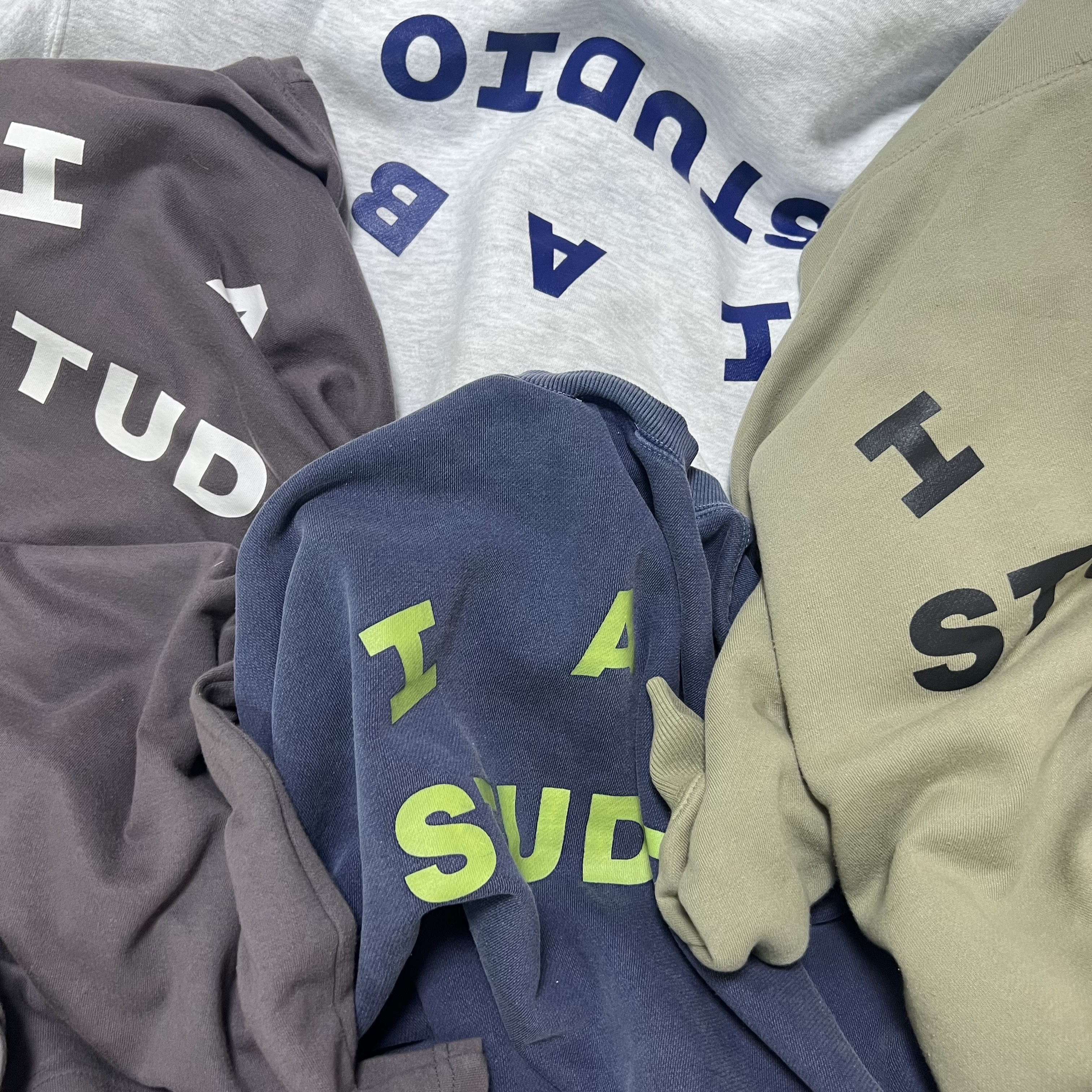 IAB Studio Sweatshirt Light Gray - 19FW, IAB Studio Pigment Sweatshirt Navy 착용 스타일