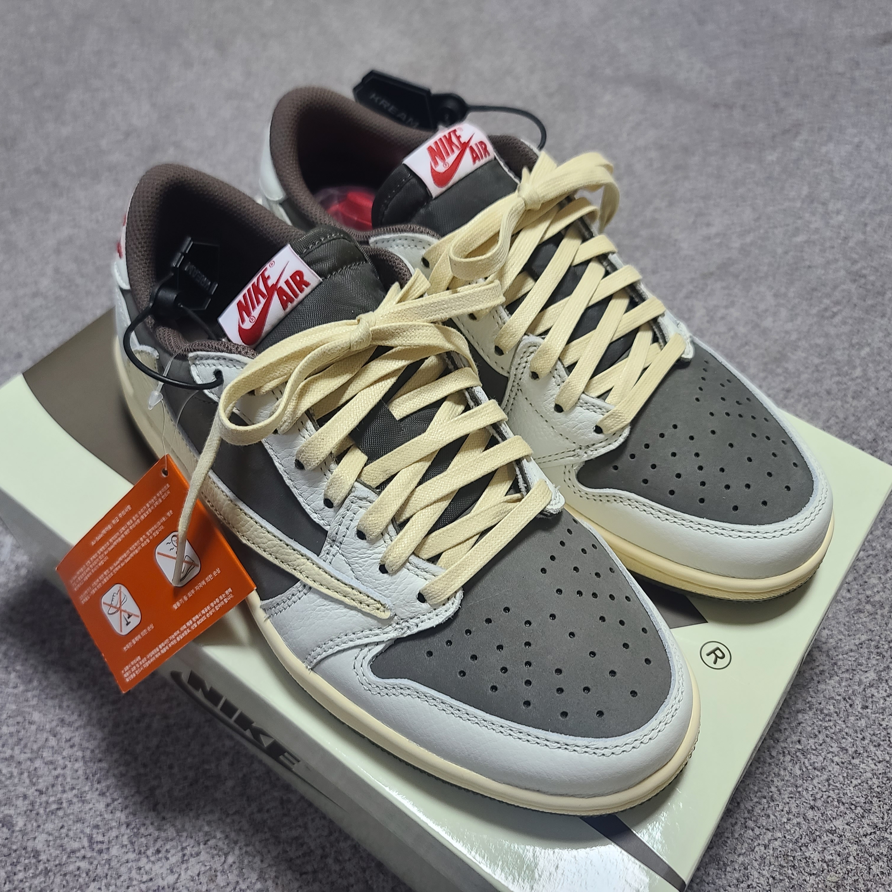 Nike Dunk Low Retro PRM Halloween, (GS) Nike Dunk Low PRM Halloween 착용 스타일 - 2