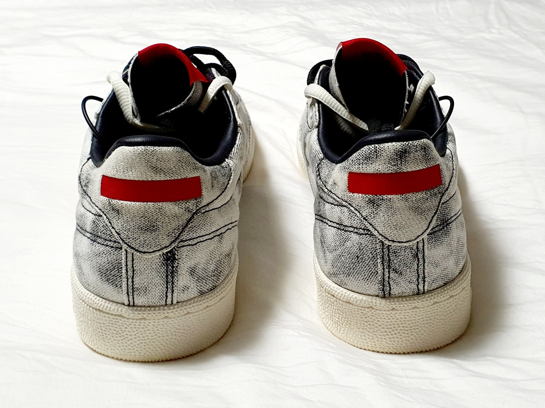 Reebok x Kendrick Lamar Club C Acid Wash 착용 스타일 - 4