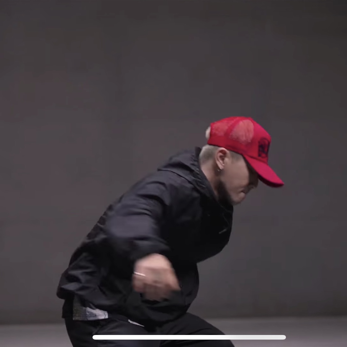 Adidas Yeezy Slide Pure - Re-Release Ver. 착용 스타일 - 2