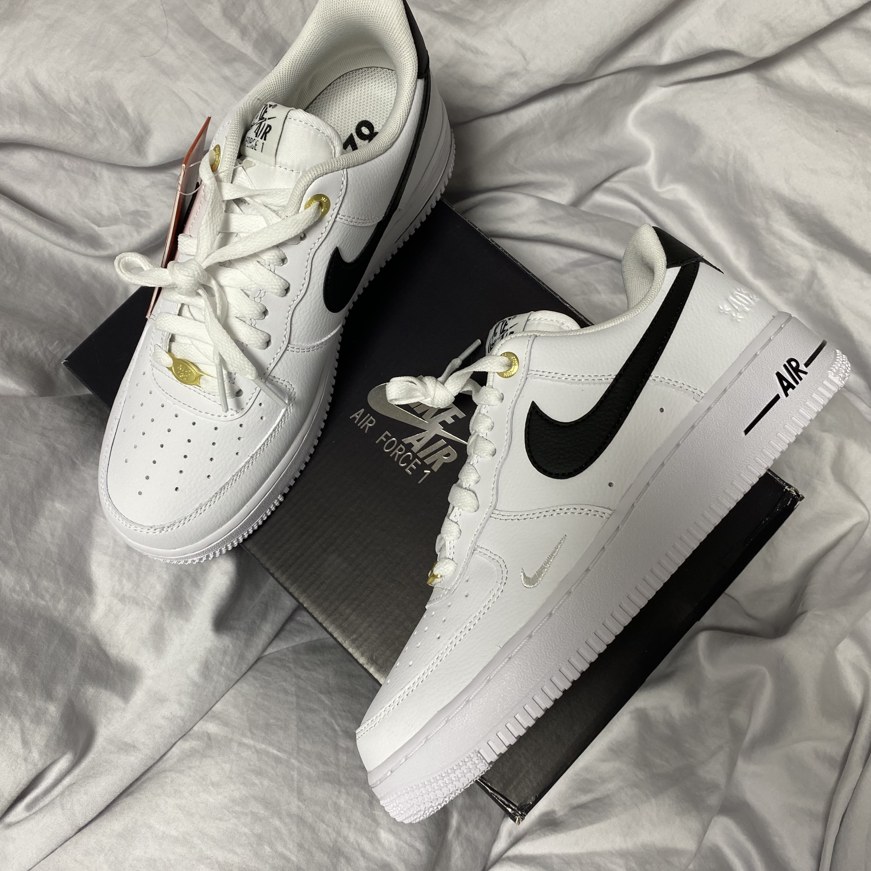 Nike Air Force 1 '07 LV8 40th Anniversary Join Forces White Black 착용 스타일