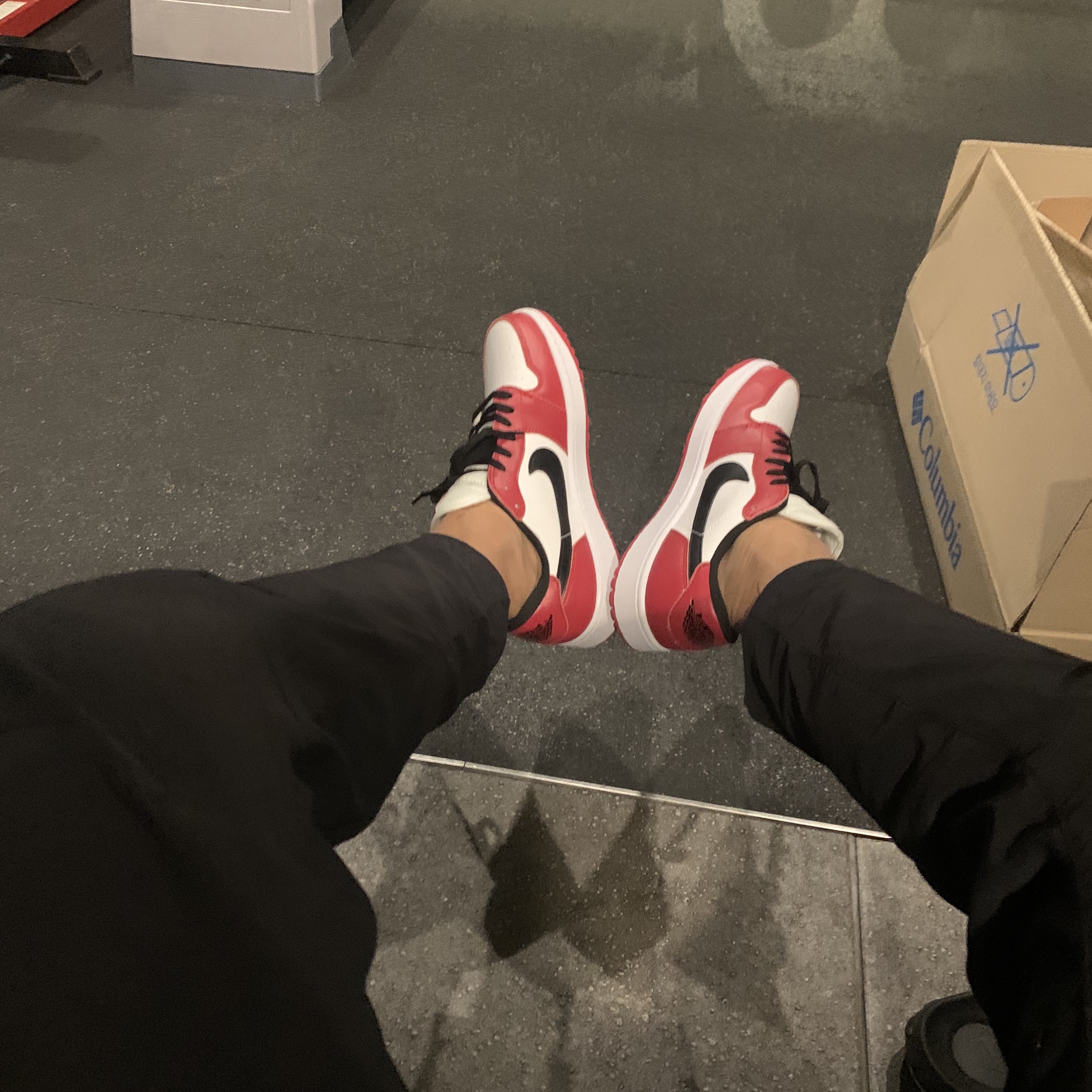 Jordan 1 Low Golf Chicago 착용 스타일 - 2