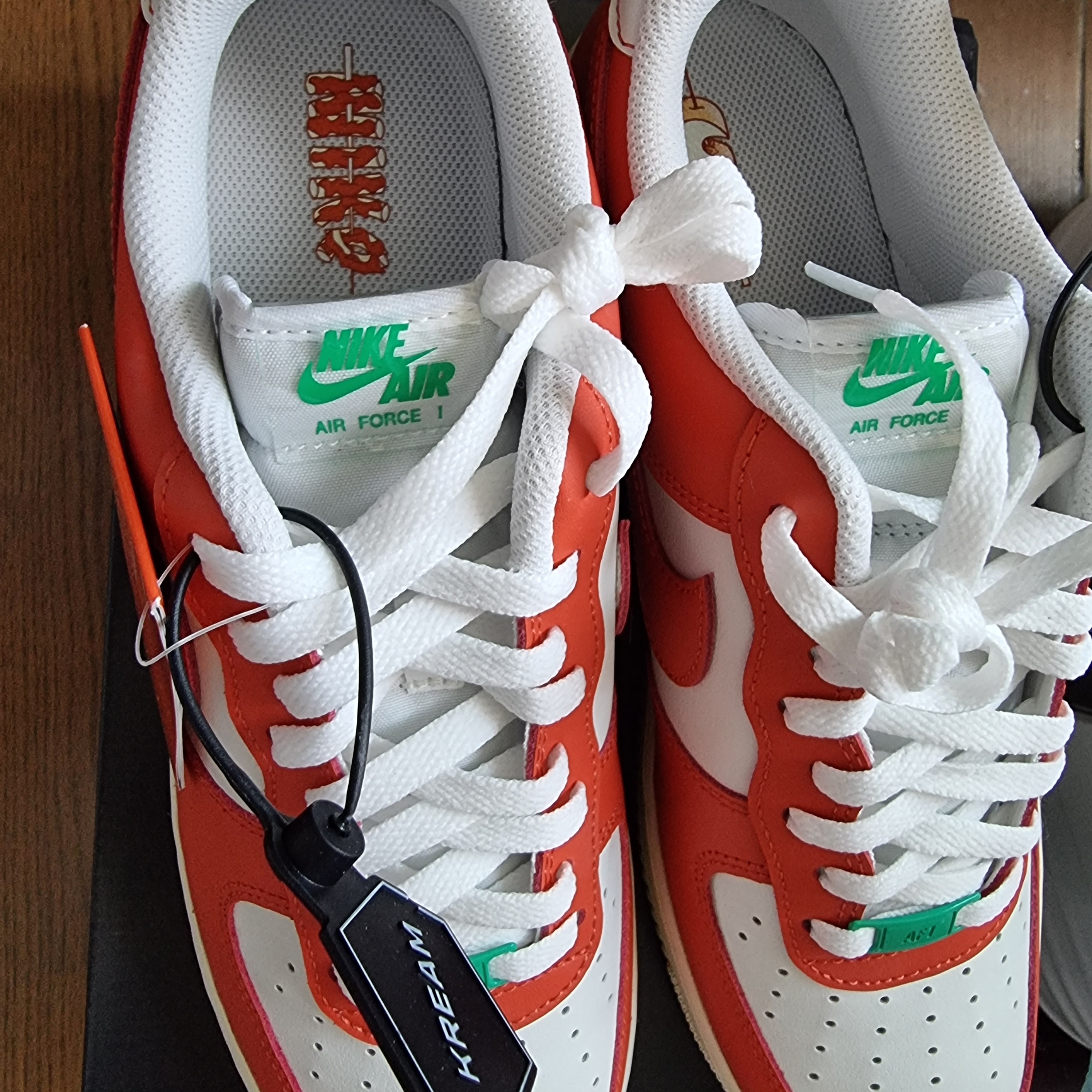 Nike Air Force 1 '07 LV8 Pojangmacha 착용 스타일 - 1