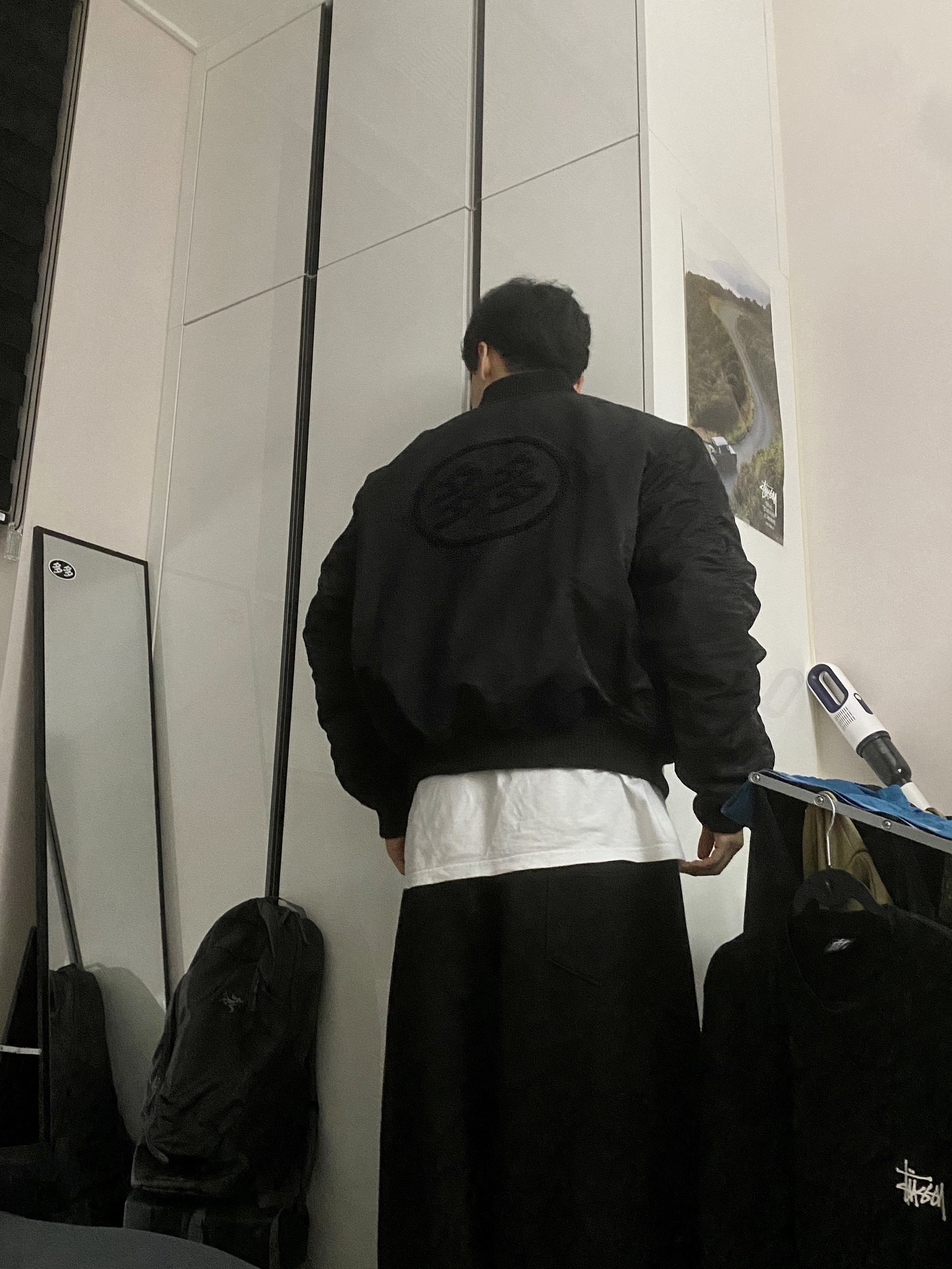 Dada Bomber Jacket Black 착용 스타일