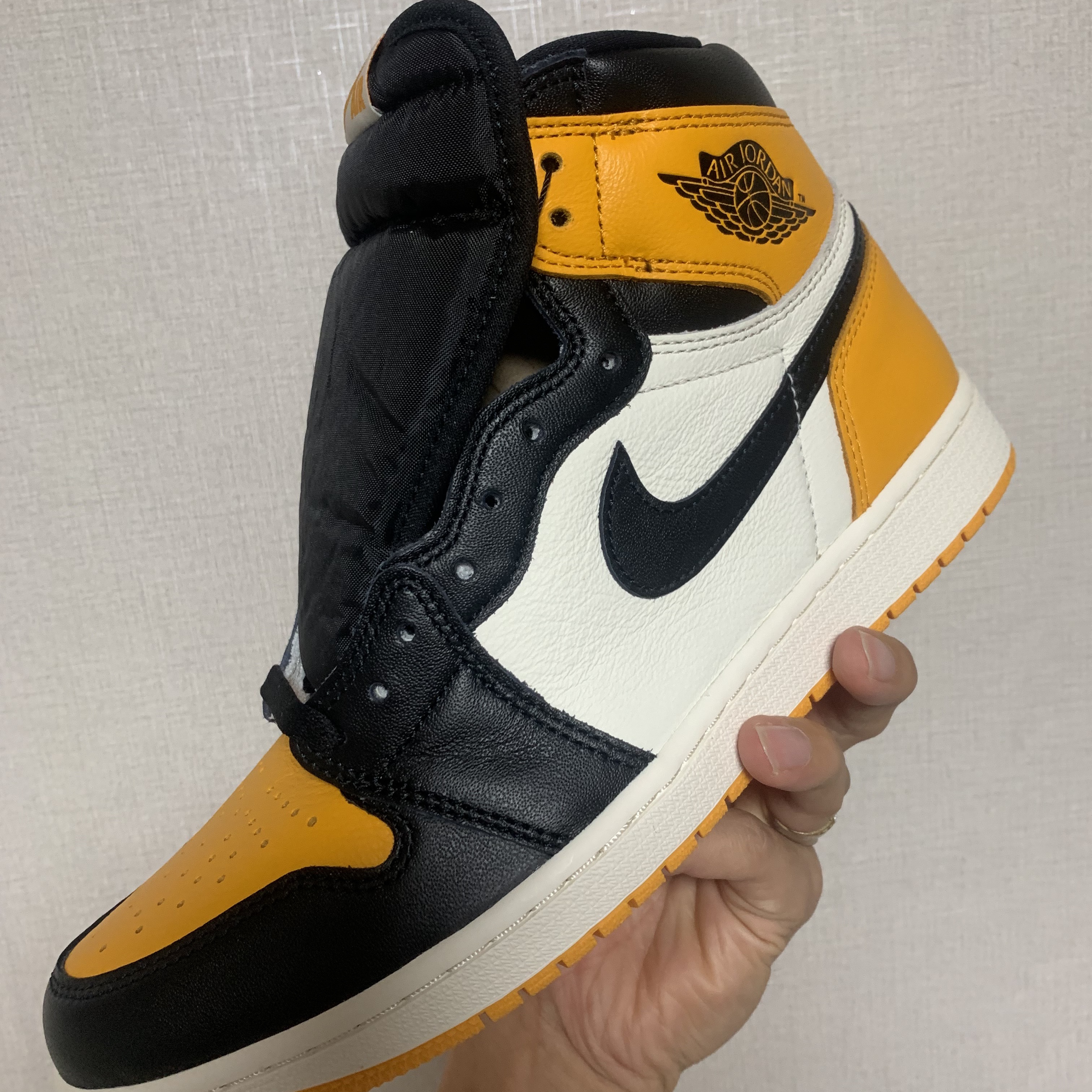 Jordan 1 Retro High OG Taxi 착용 스타일